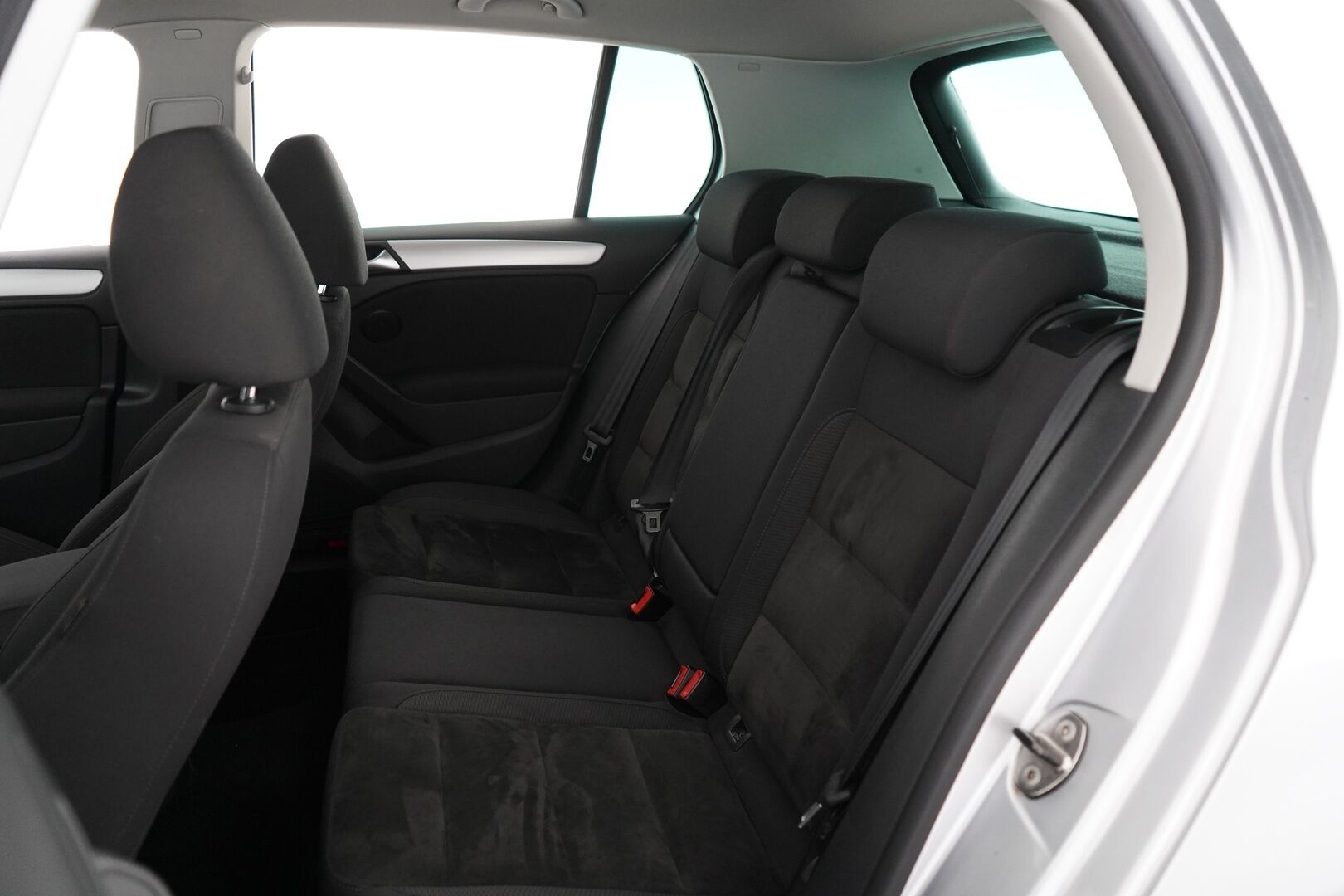 Volkswagen Golf 2011 2.0 TDI Highline 103kW (140hv) DSG aut. - Webasto | Kamera | Tutkat | Varkkari | Suomi-auto | Kahdet renkaat aluvantein | Säntillinen huoltokirja | Viimeisin huolto 02/26