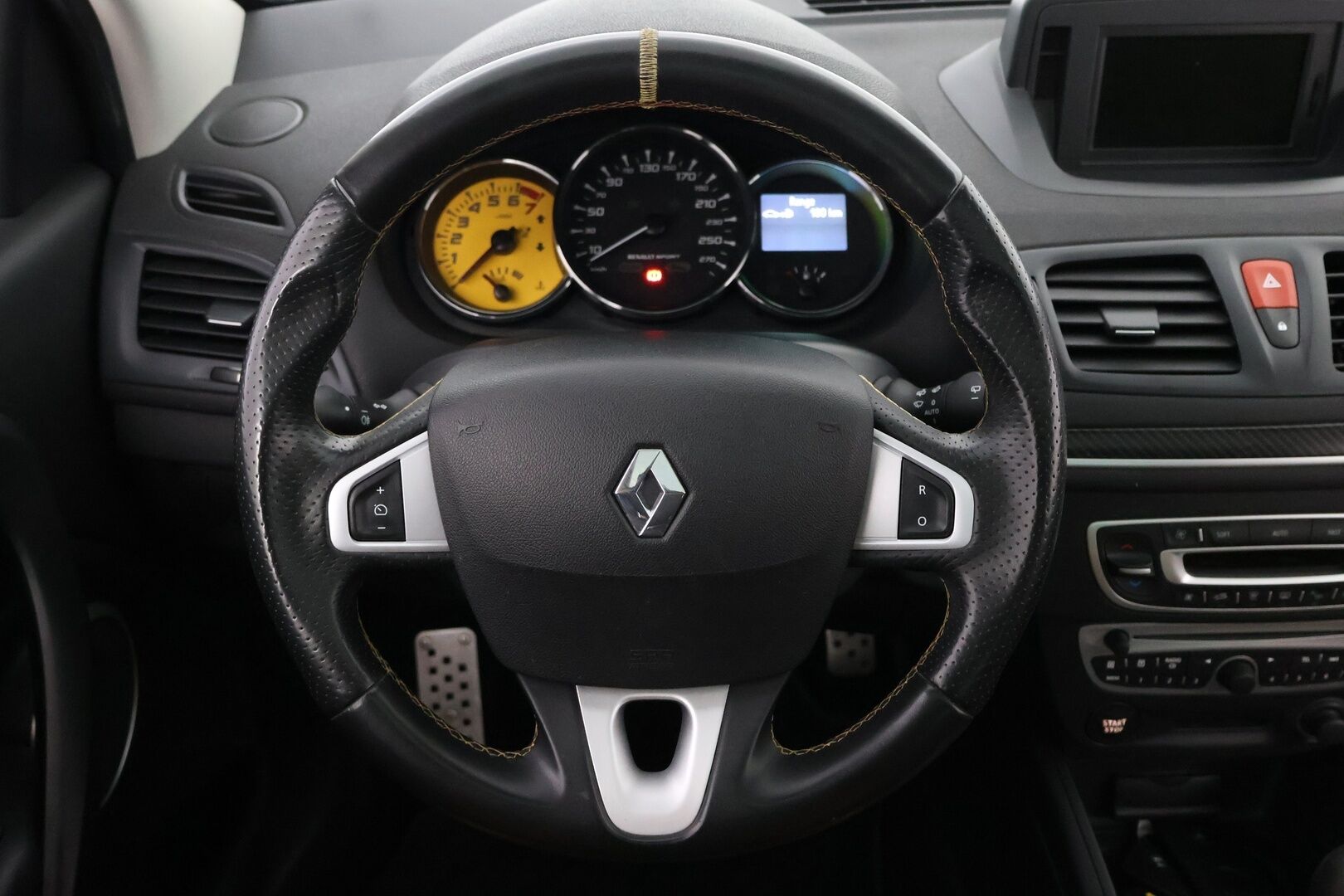 Renault Megane 2011 RS 2,0 T 250hv 6MT - Suomiauto | Lasikattoluukku | Kuppipenkit | Lohkolämmitin | Xenon | Navi | Vakkari | NÄYTTÄVÄ!