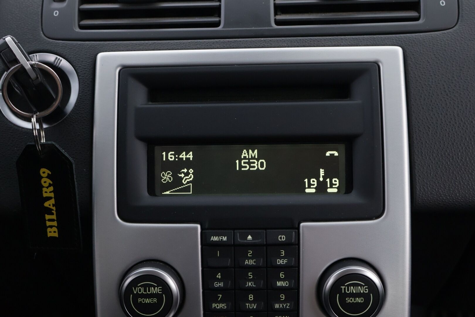 Volvo V50 2011 1,6D DRIVe S/S Classic- YritysOutlet - Myydään vain yrityksille - – Tämä auto myydään YritysOutlet -valikoimasta vain yritykselle