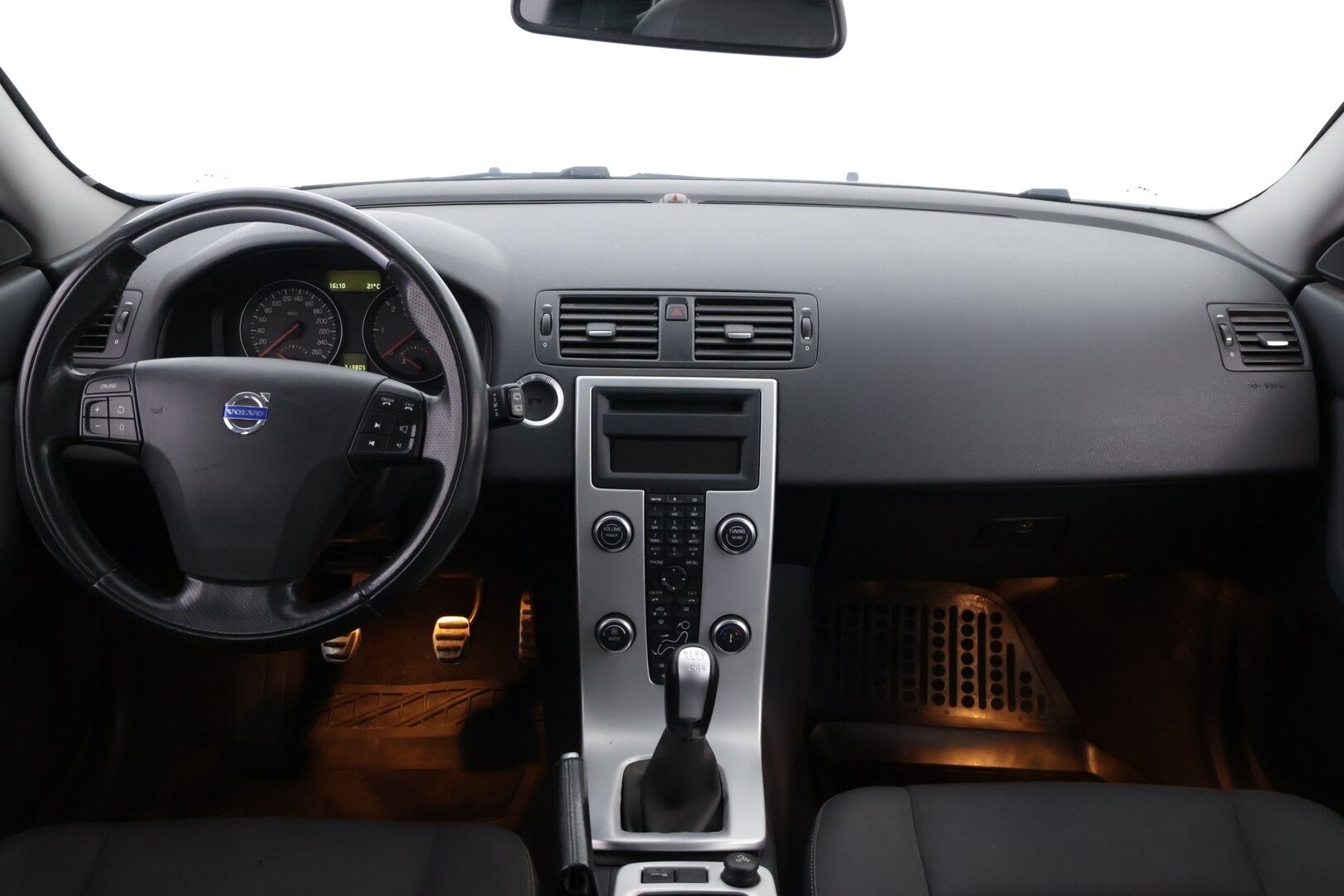 Volvo V50 2011 1,6D DRIVe S/S Classic- YritysOutlet - Myydään vain yrityksille - – Tämä auto myydään YritysOutlet -valikoimasta vain yritykselle