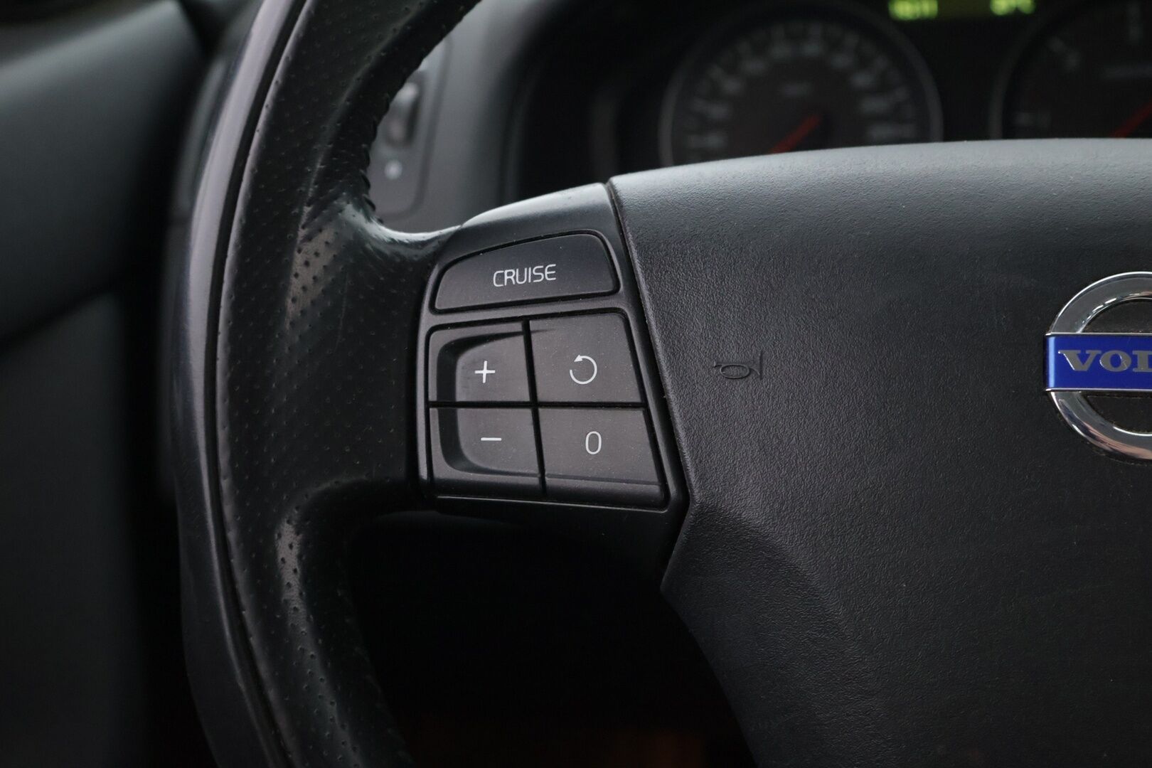 Volvo V50 2011 1,6D DRIVe S/S Classic- YritysOutlet - Myydään vain yrityksille - – Tämä auto myydään YritysOutlet -valikoimasta vain yritykselle