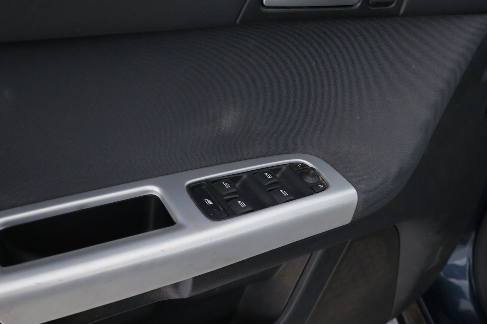 Volvo V50 2011 1,6D DRIVe S/S Classic- YritysOutlet - Myydään vain yrityksille - – Tämä auto myydään YritysOutlet -valikoimasta vain yritykselle