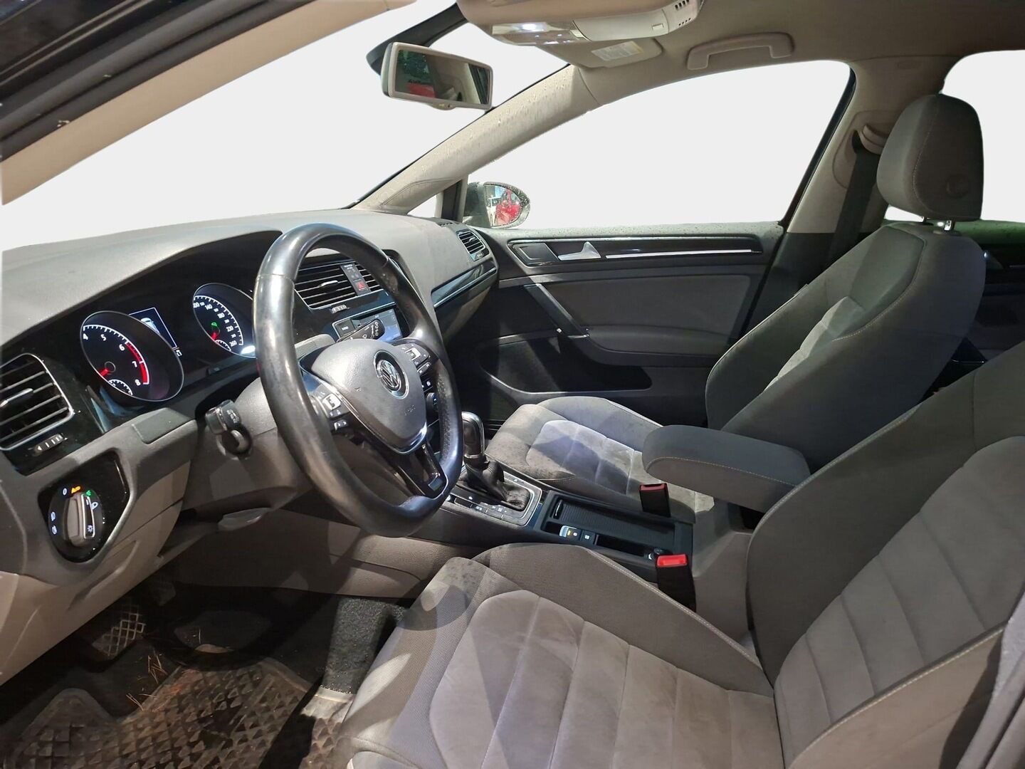 Volkswagen Golf 2013 Highline 1,4 TSI 90 kW (122 hv) DSG 4ov / Suomi-auto / Huoltokirja / 2x Renkaat / Todella siisti Highline! - Erittäin siisti yksilö! - HULLU BLACKWEEK KORKOTARJOUS 2,49%