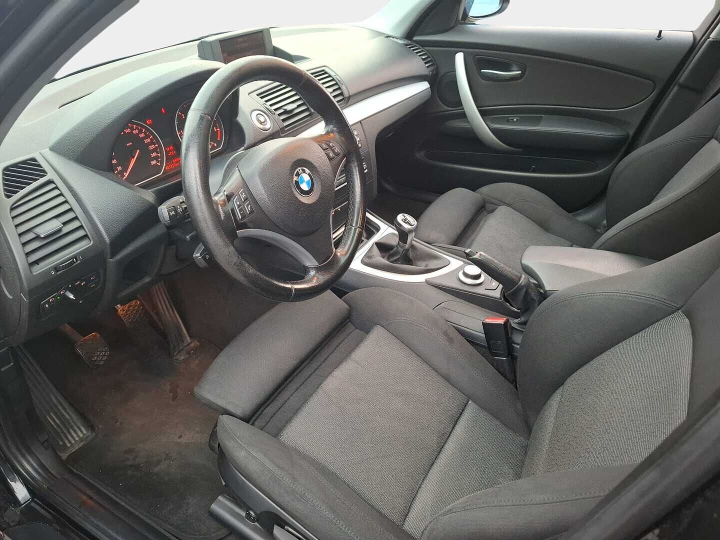 BMW 123 2007 - YritysOutlet - Myydään vain yrityksille - *Jakoketju tehty / Kattoluukku / Lohko+sisä / Vakkari / Hifit / Led-lisävalo / Katsastus 03/2026!*