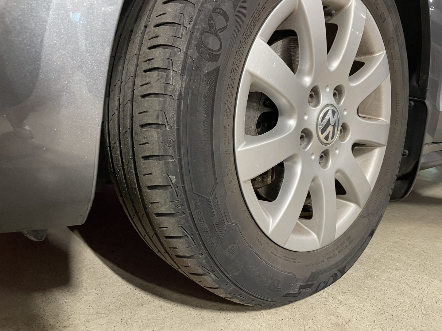Volkswagen Jetta 2014 Hybrid 1,4 TSI 110 kW (150 hv) DSG-aut. - YritysOutlet - Myydään vain yrityksille - | Leima 06/2027 | Vakkari | Xenon | Kahdet renkaat/vanteet | Siisti! |