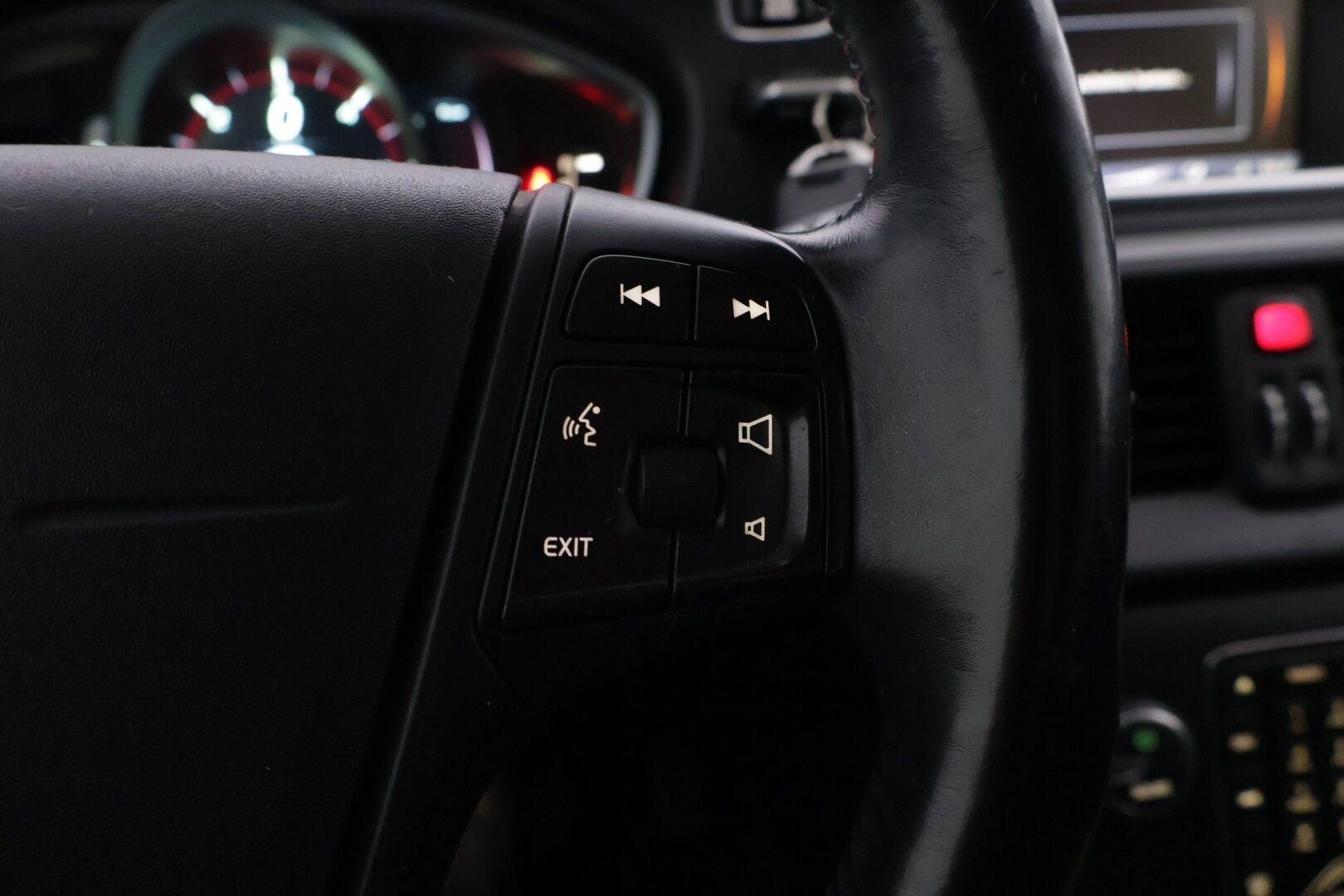 Volvo V40 2014 D2 Business aut *Myydään Huutokaupat.com*