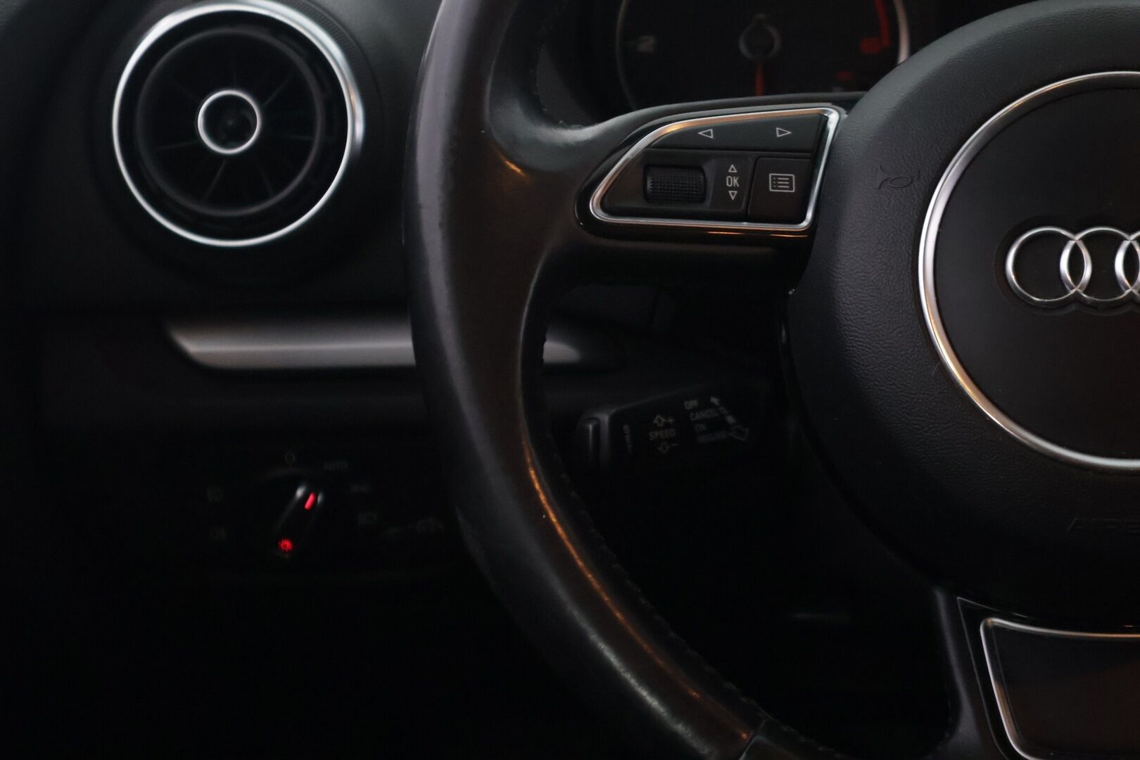 Audi A3 2014 Sportback Business Sport 2.0 TDI 135 kW quattro S tronic *Myydään Huutokaupat.com*