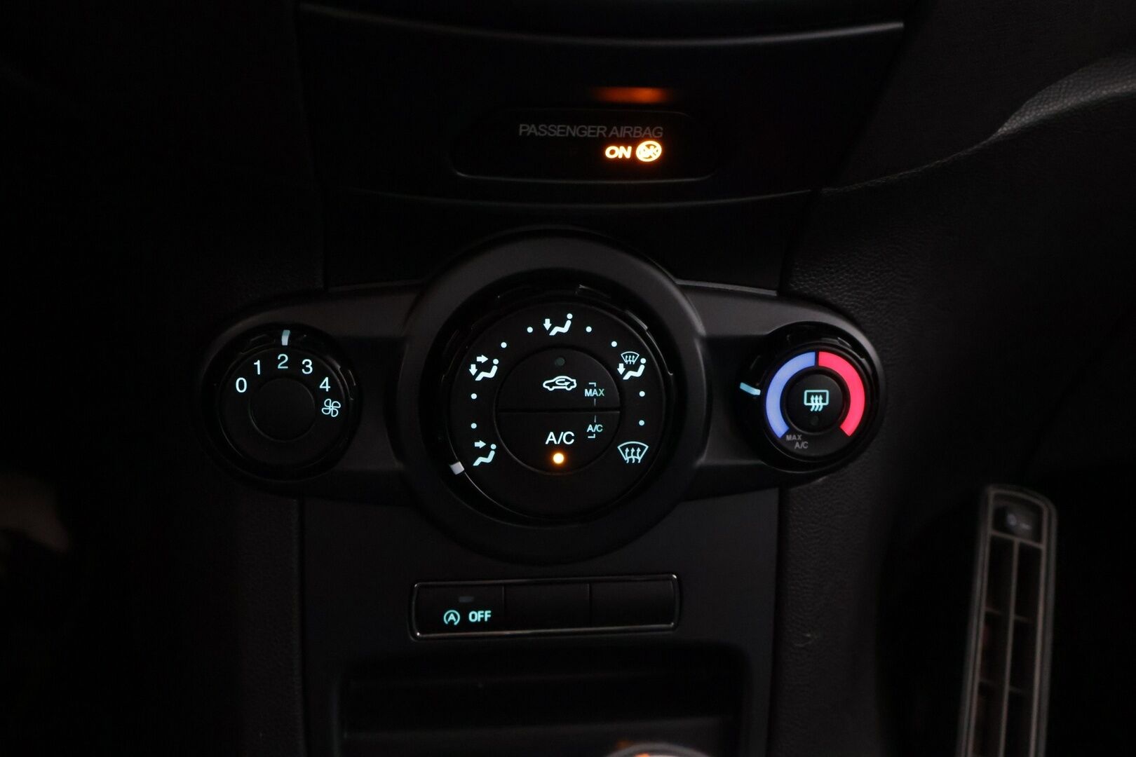 Ford Fiesta 2013 1,0 65hv Start/Stop Trend M5 5-ovinen - Myydään huutokaupat.com*