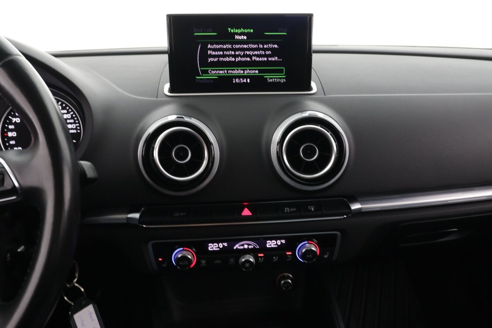 Audi A3 2014 Sedan Business 1,4 TFSI 92 kW * Suomi-auto / Vakkari / Lohko / Start-stop / Parkkitutka *