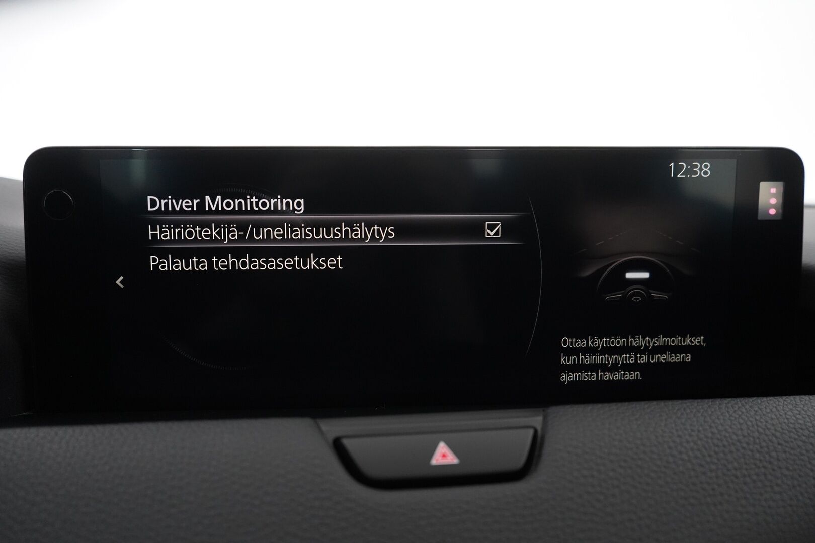 Mazda CX-60 2023 2.5 PHEV 8AT AWD Homura Comfort *ACC / Kamera / BLIS / HUD / Keyless* - 3,99 % KORKOTARJOUS TÄHÄN AUTOON - 1.om Suomi-auto / Merkkihuoltohistoria / Myydään juuri huollettuna / Kahdet renkaat alumiinivantein