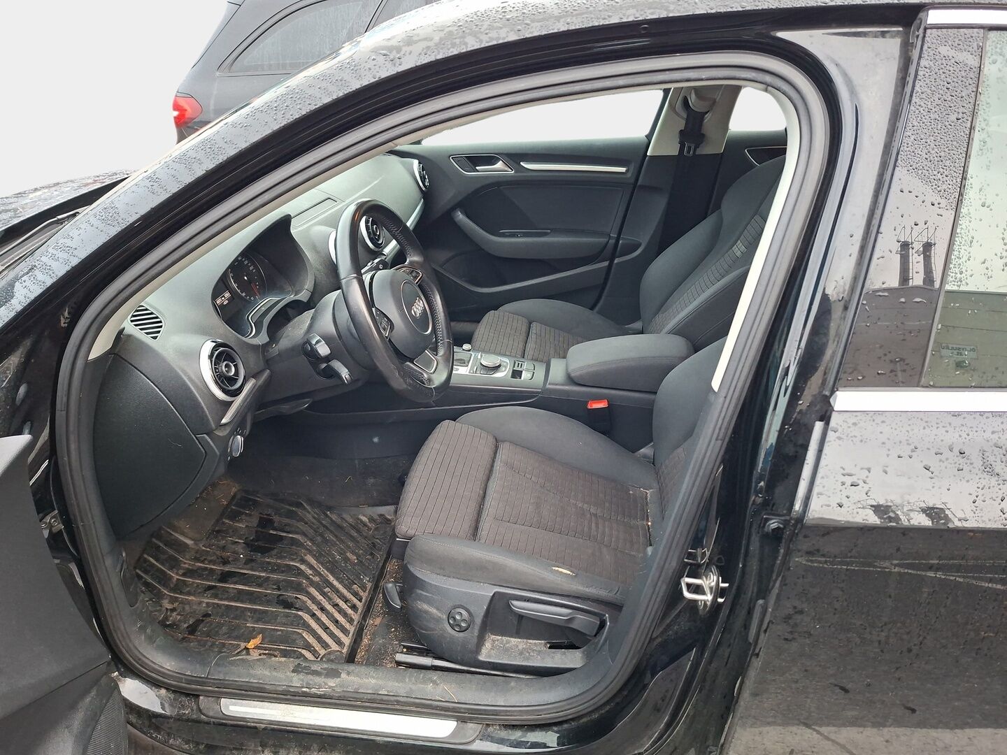 Audi A3 2014 Sedan Business Sport 1,4 TFSI COD 103 kW S tronic * Suomi-auto / Vakkari / Tutka taakse / Bluetooth / Lohko + sis. * - * Näyttävä ja hyvin pidetty A3 - sedan seuraavalle! 2 x asialliset renkaat ja vanteet * 