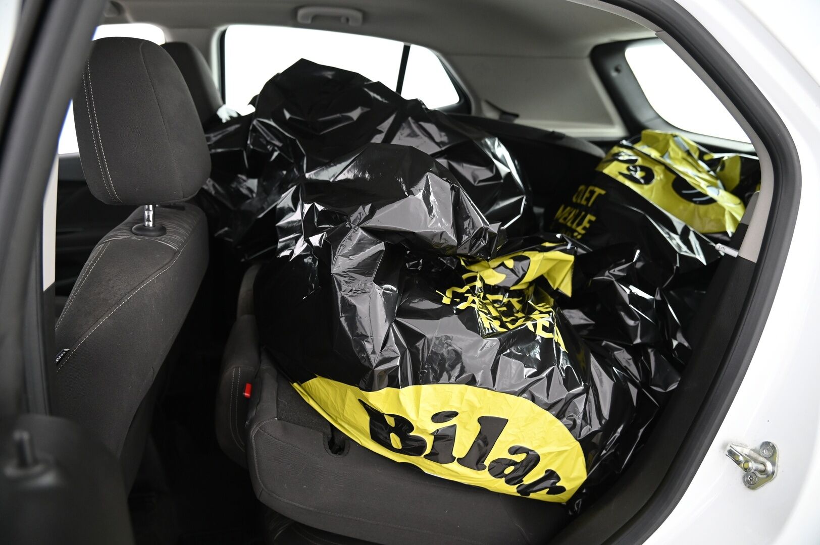 Opel Mokka 2014 5-ov Enjoy 1,4 Turbo Start/Stop 4x4 103kW MT6*Lohko / Vakkari / BT* - *1-omisteinen / Suomi-auto / Siisti*