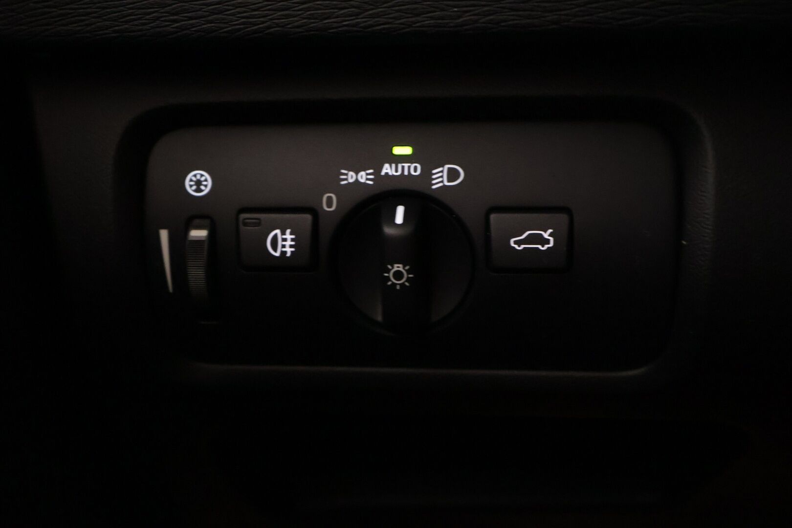 Volvo V40 2014 D2 Business aut - YritysOutlet - Myydään vain yrityksille