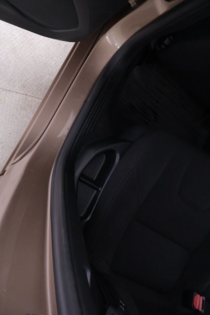 Volvo V40 2014 D2 Business aut - YritysOutlet - Myydään vain yrityksille