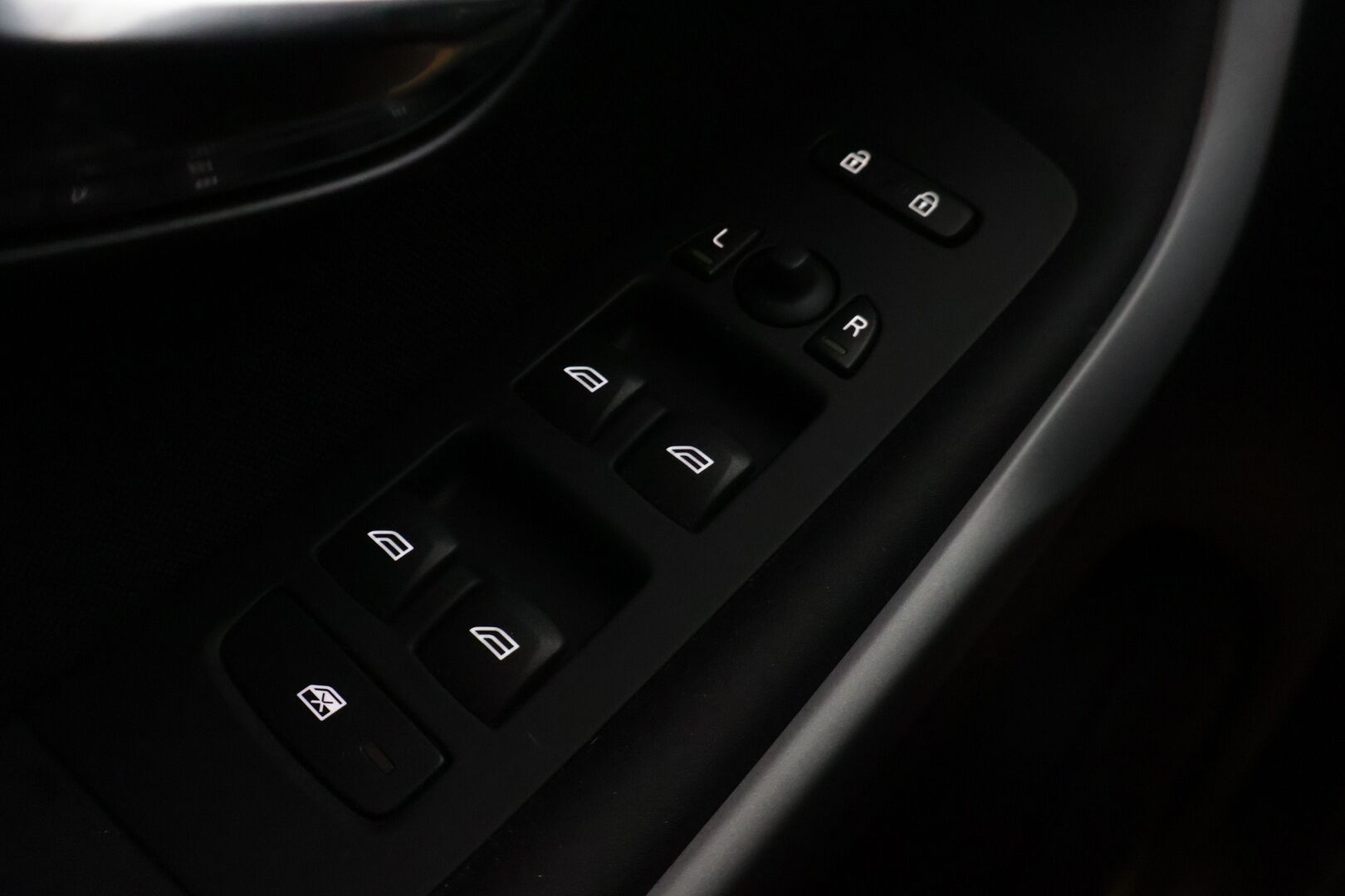 Volvo V40 2014 D2 Business aut - YritysOutlet - Myydään vain yrityksille