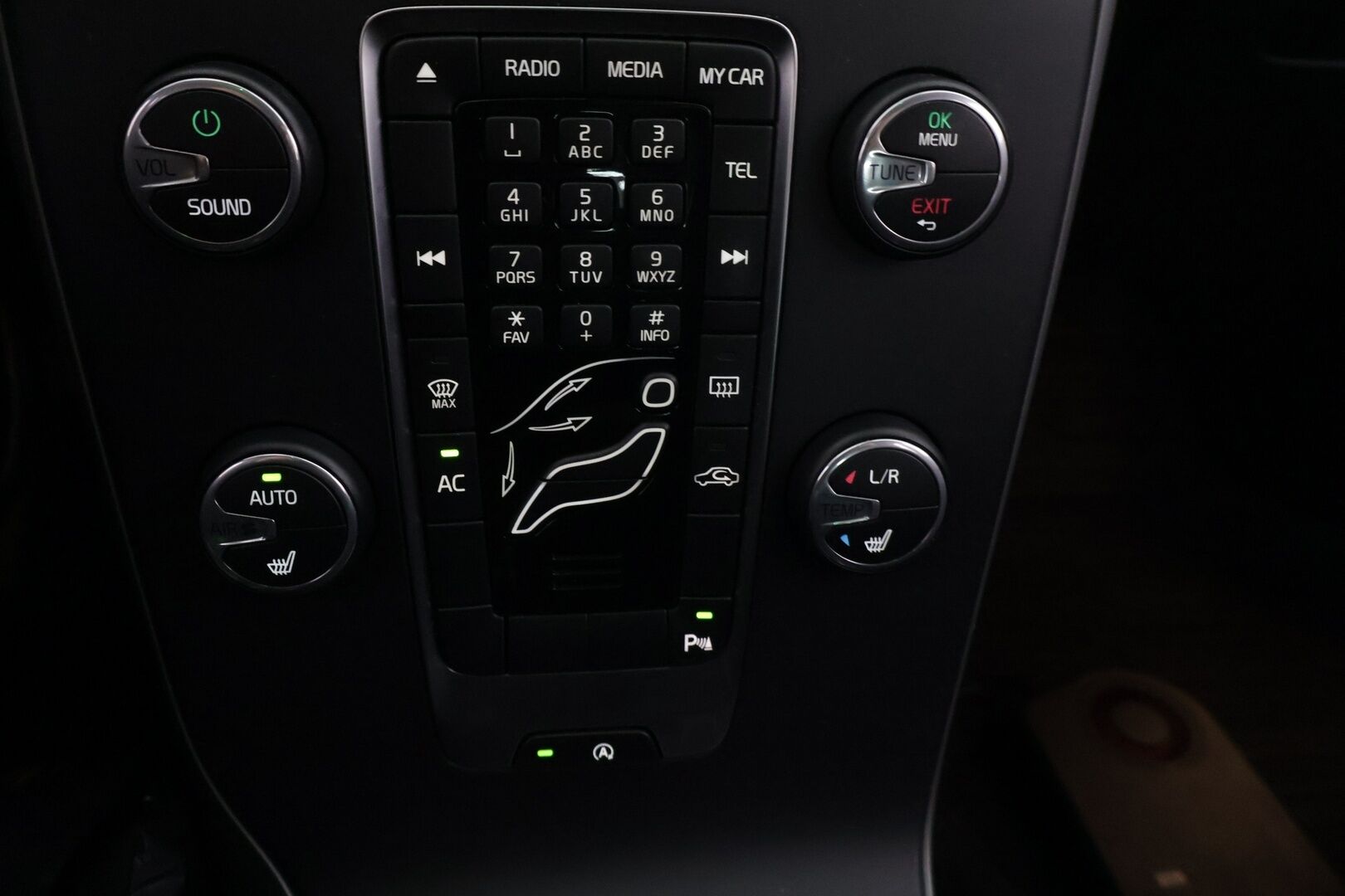 Volvo V40 2014 D2 Business aut - YritysOutlet - Myydään vain yrityksille