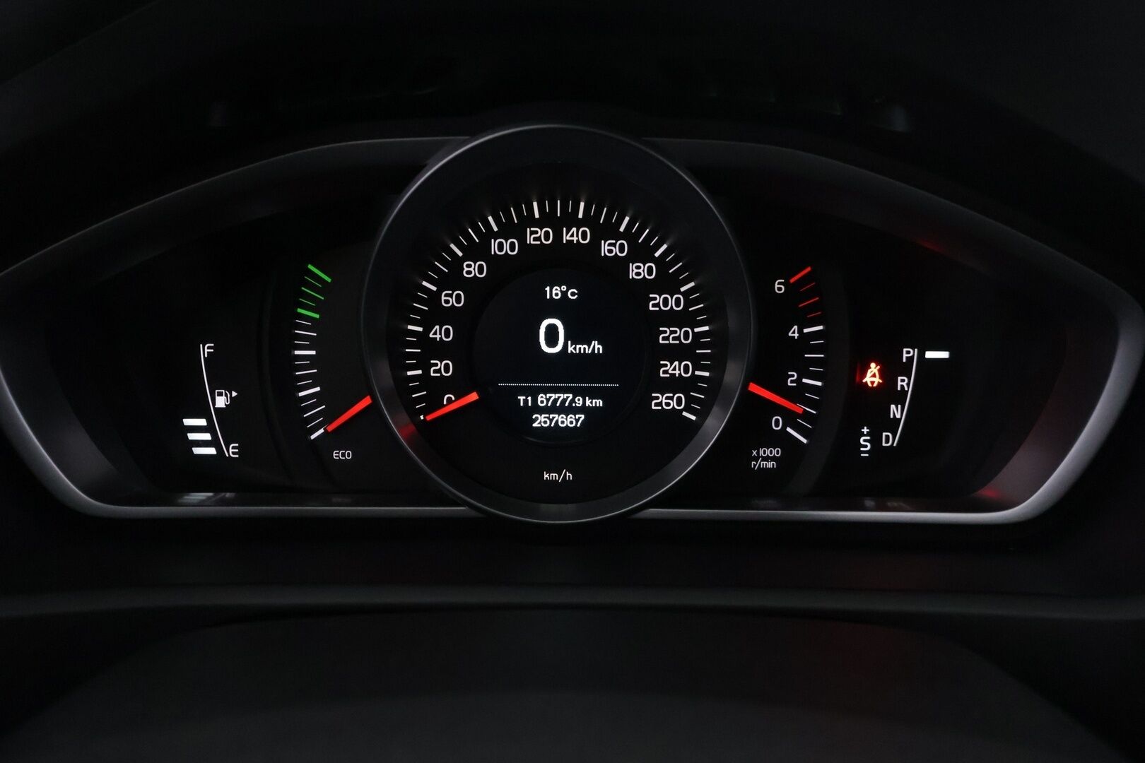 Volvo V40 2014 D2 Business aut - YritysOutlet - Myydään vain yrityksille