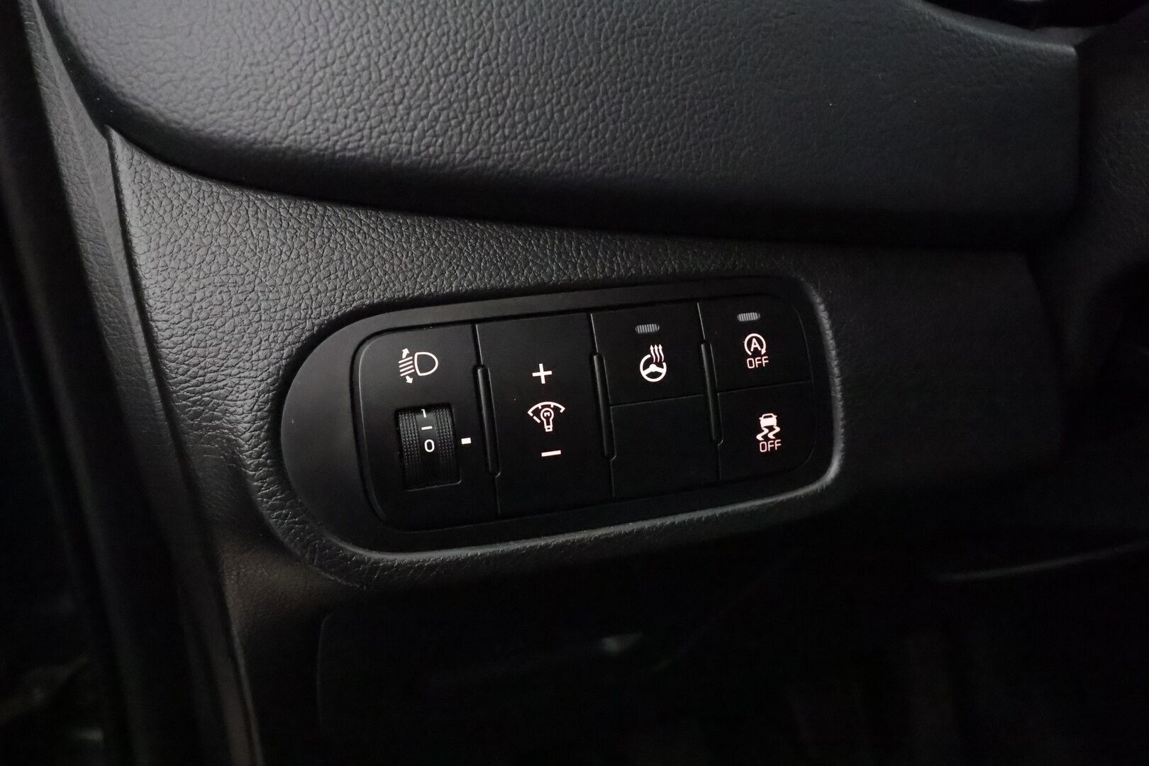 Kia Carens 2015 1,6 ISG Family Edition EcoDynamics 5P * Vakkari / P.tutka / Lohko+SIsä / Ratinlämmitin / Bluetooth * - Suomi-auto / Kahdet renkaat aluvanteilla