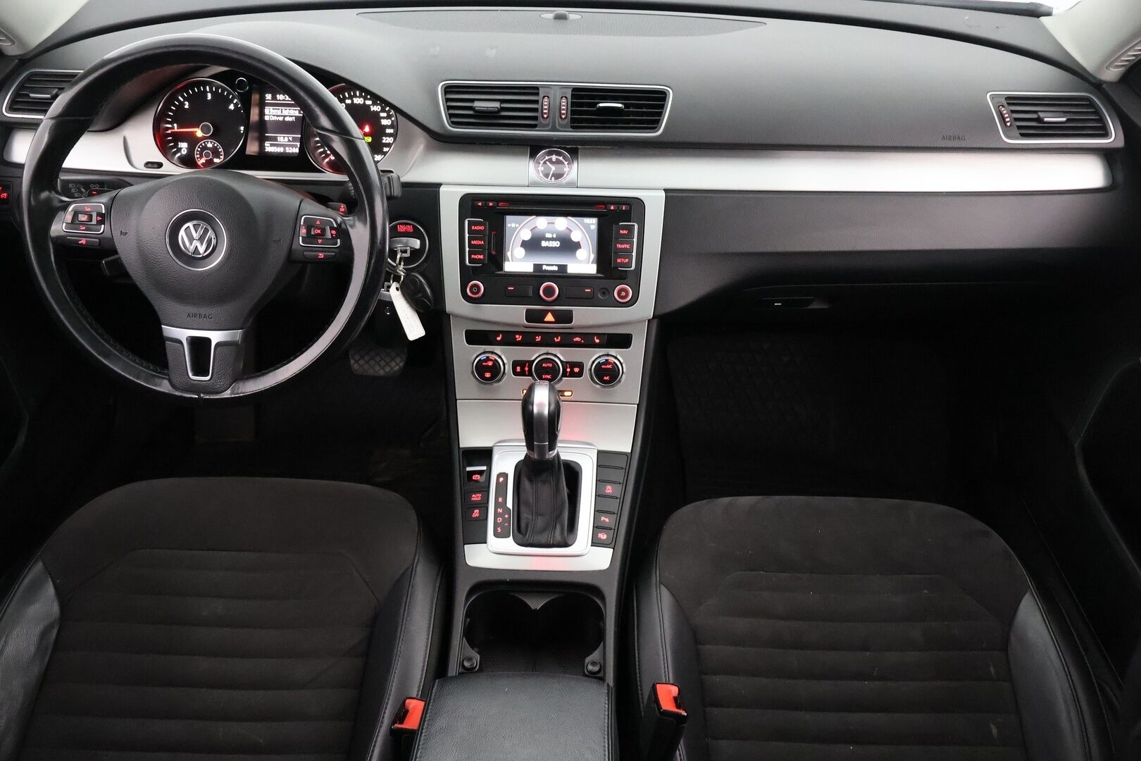 Volkswagen Passat 2015 Variant Highline 2,0 TDI 103 kW (140 hv) BlueMotion Technology DSG-automaatti - YritysOutlet - Myydään vain yrityksille