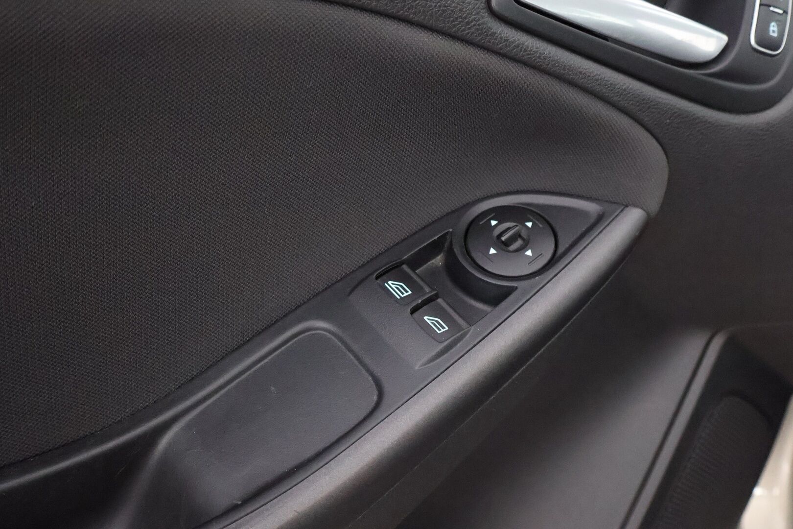Ford Focus 2015 1,0 EcoBoost 125 hv Start/Stop M6 Trend Wagon - Suomiauto / Merkkihuollettu / Vakkari / Lämmitettävä Tuulilasi / Metalliväri / Juuri tullut Tampereelle!