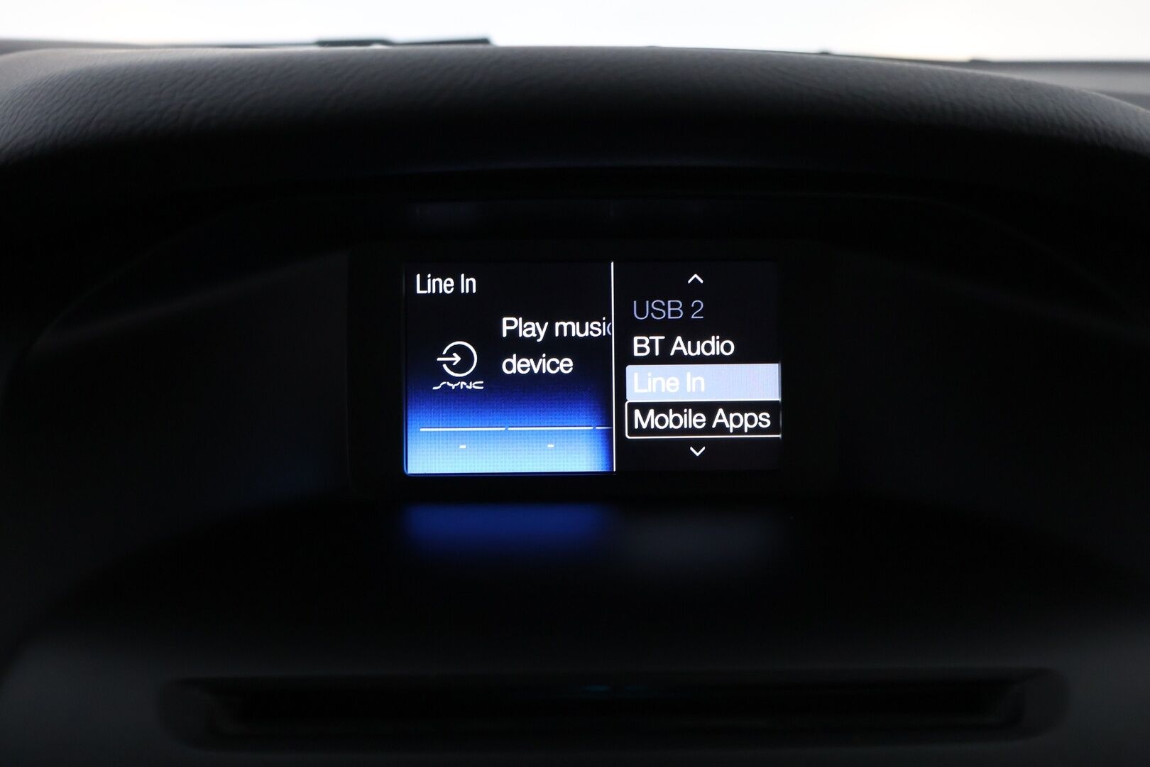 Ford Focus 2015 1,0 EcoBoost 125 hv Start/Stop M6 Trend Wagon - Suomiauto / Merkkihuollettu / Vakkari / Lämmitettävä Tuulilasi / Metalliväri / Juuri tullut Tampereelle!