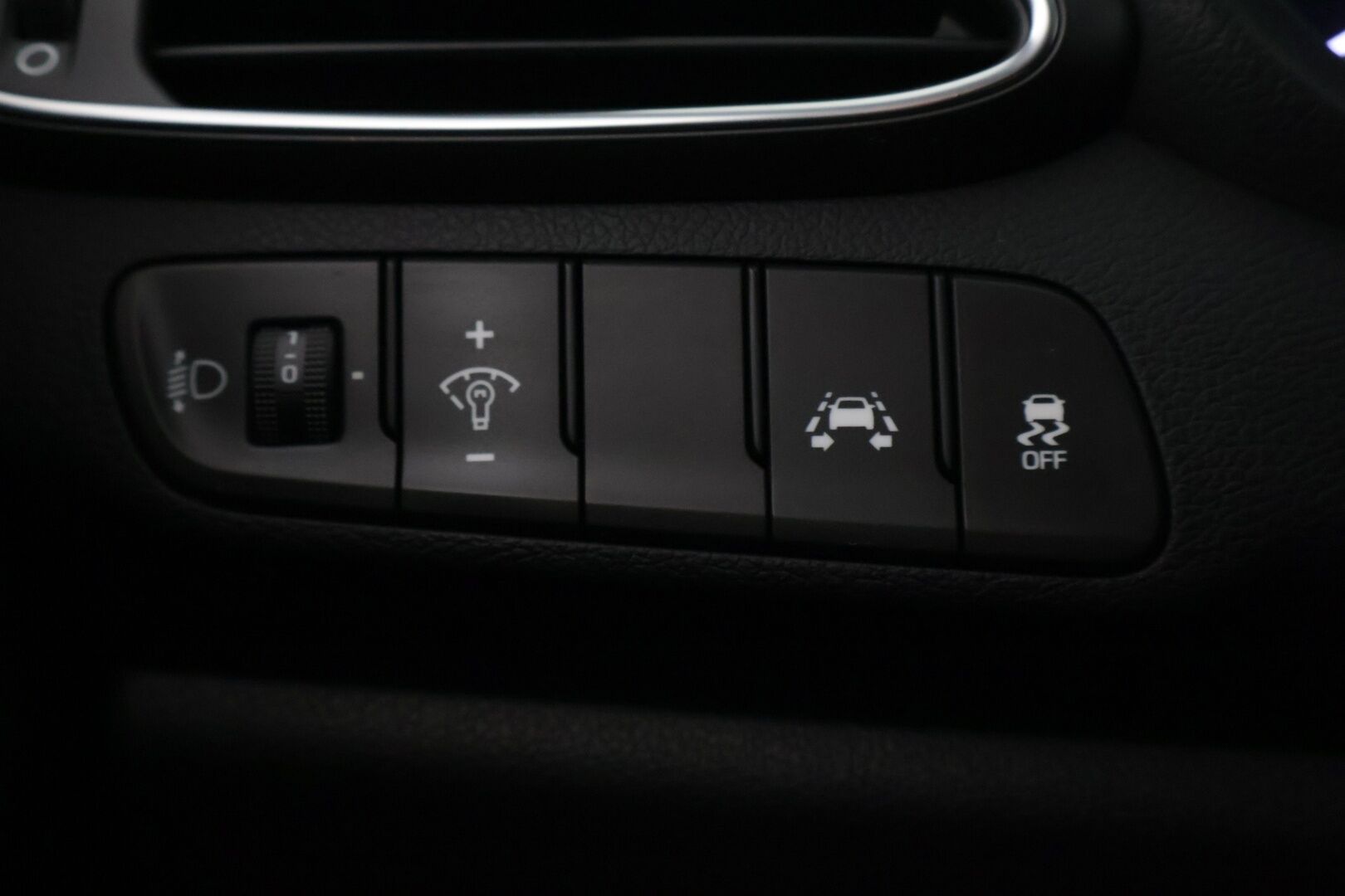 Hyundai I30 2018 Fastback 1,4 T-GDI 7DCT-aut Comfort - Peruutuskamera / Navigointi /  Vakkari / Lohkolämmitin / keyless go / Suomi-auto*