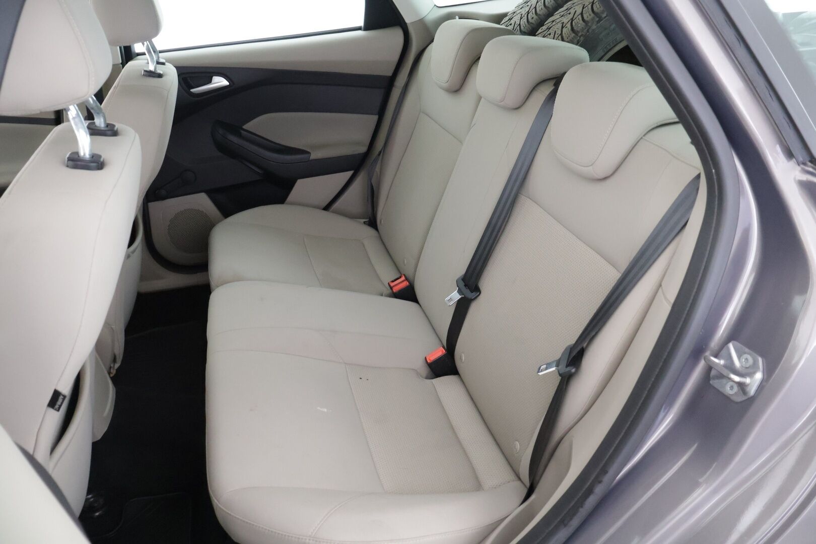 Ford Focus 2015 1,0 EcoBoost 125 hv Start/Stop M6 Trend Wagon - *Lohko / Tutkat / Lämmitettävä tuulilasi / Juuri katsastettu / Myydään Huutokaupat.com*
