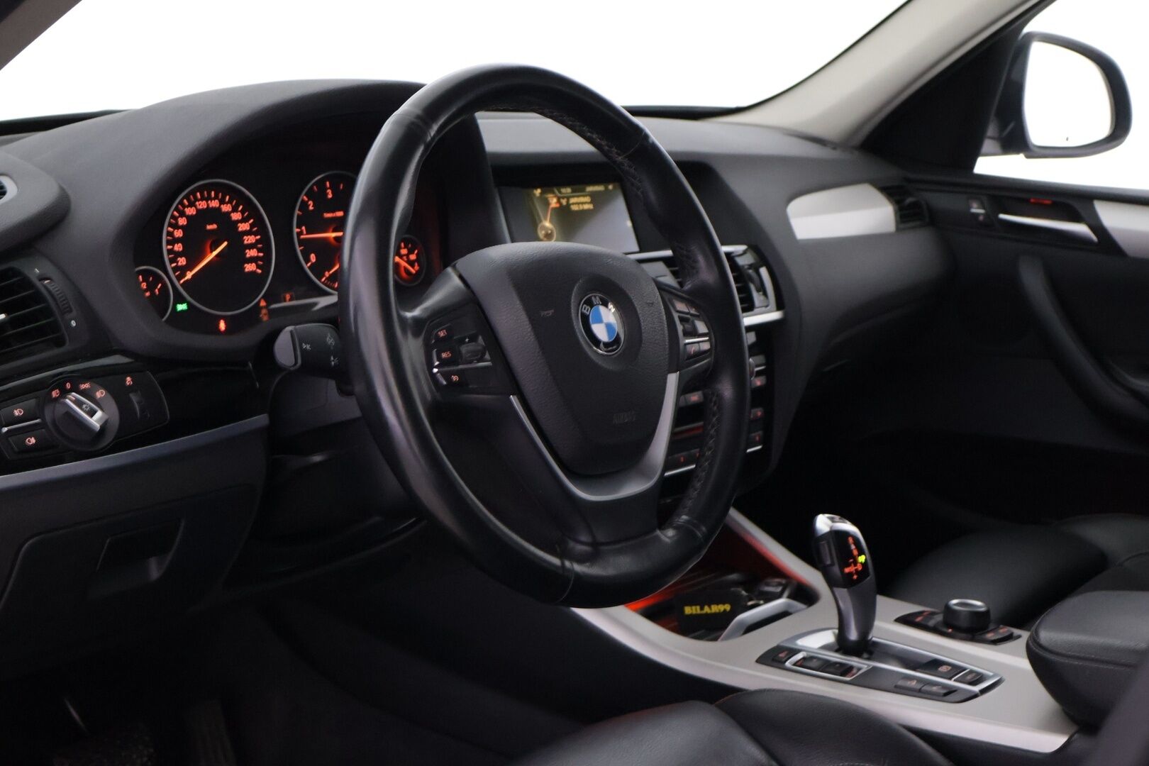 BMW X3 2015 F25 xDrive20d TwinPower Turbo A X Edition - Webasto | Alletaittuva Koukku | Sporttipenkit | Vakkari |Tutkat | S.Luukku | Suomi-auto |