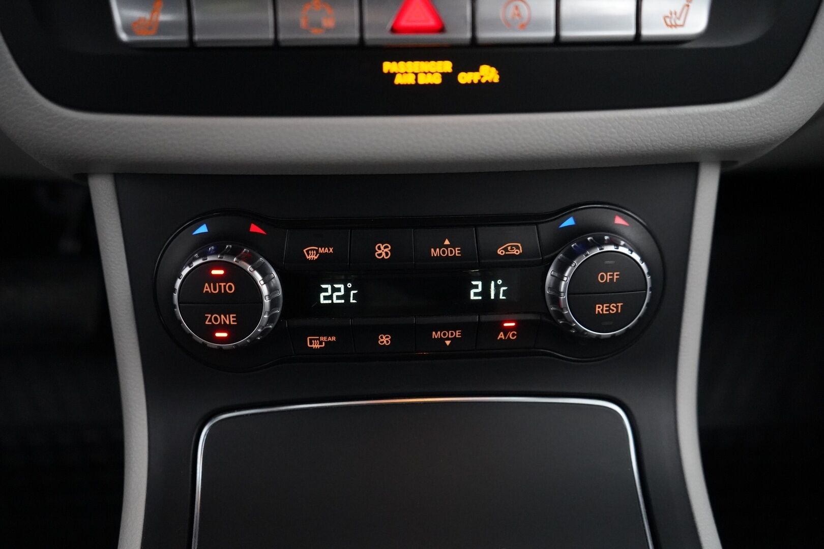 Mercedes-Benz B 2015 200 CDI 4Matic A Premium Business *Webasto / Kamera / Koukku / LED* - Suomi-auto / Kahdet hyvät renkaat vanteilla - HULLUT AVAJAISHULINAT KORKOTARJOUS 3,29 %