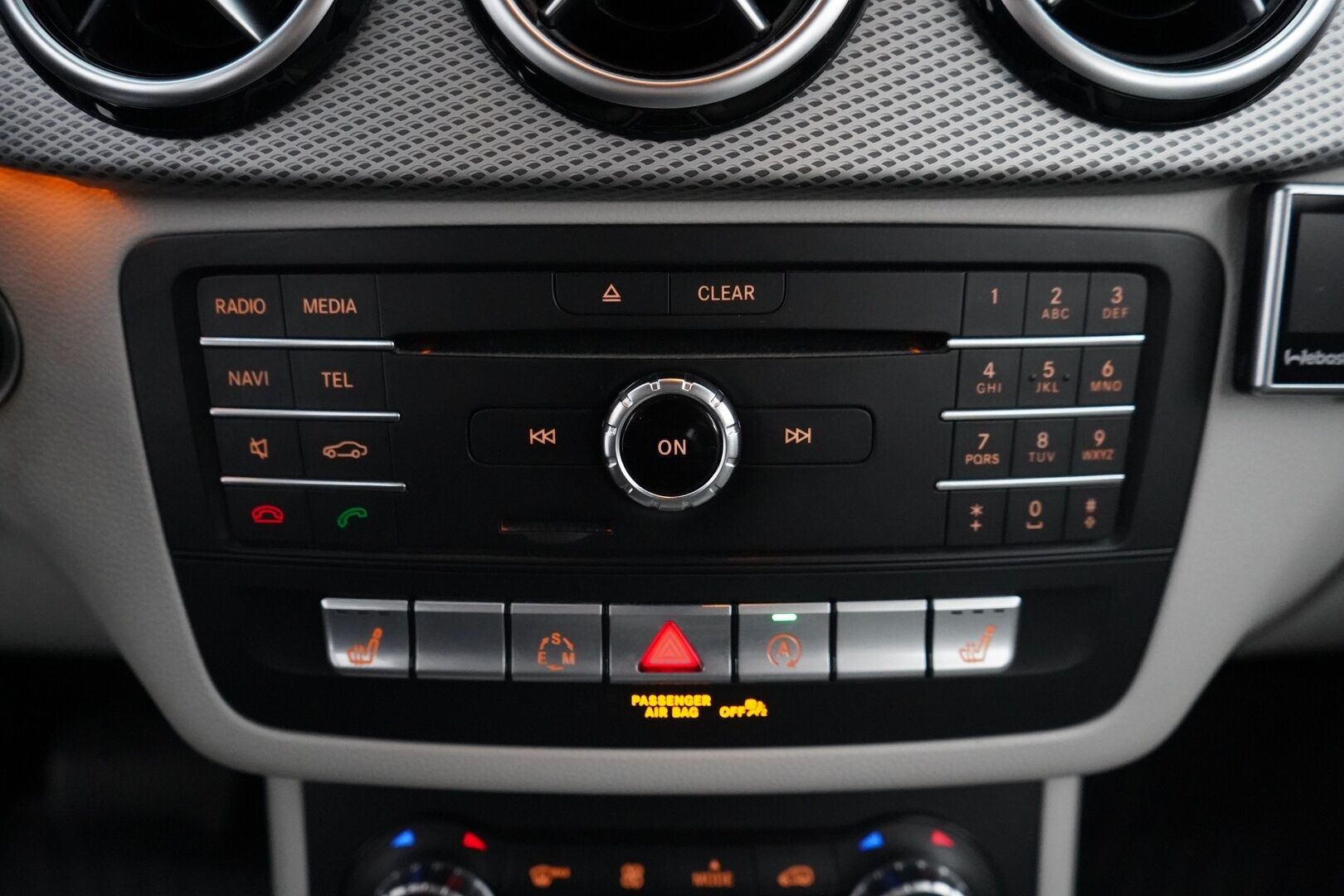 Mercedes-Benz B 2015 200 CDI 4Matic A Premium Business *Webasto / Kamera / Koukku / LED* - Suomi-auto / Juuri katsastettu / Kahdet hyvät renkaat vanteilla / Viimeisin huolto 146tkm - HULLUT AVAJAISHULINAT KORKOTARJOUS 3,29 %