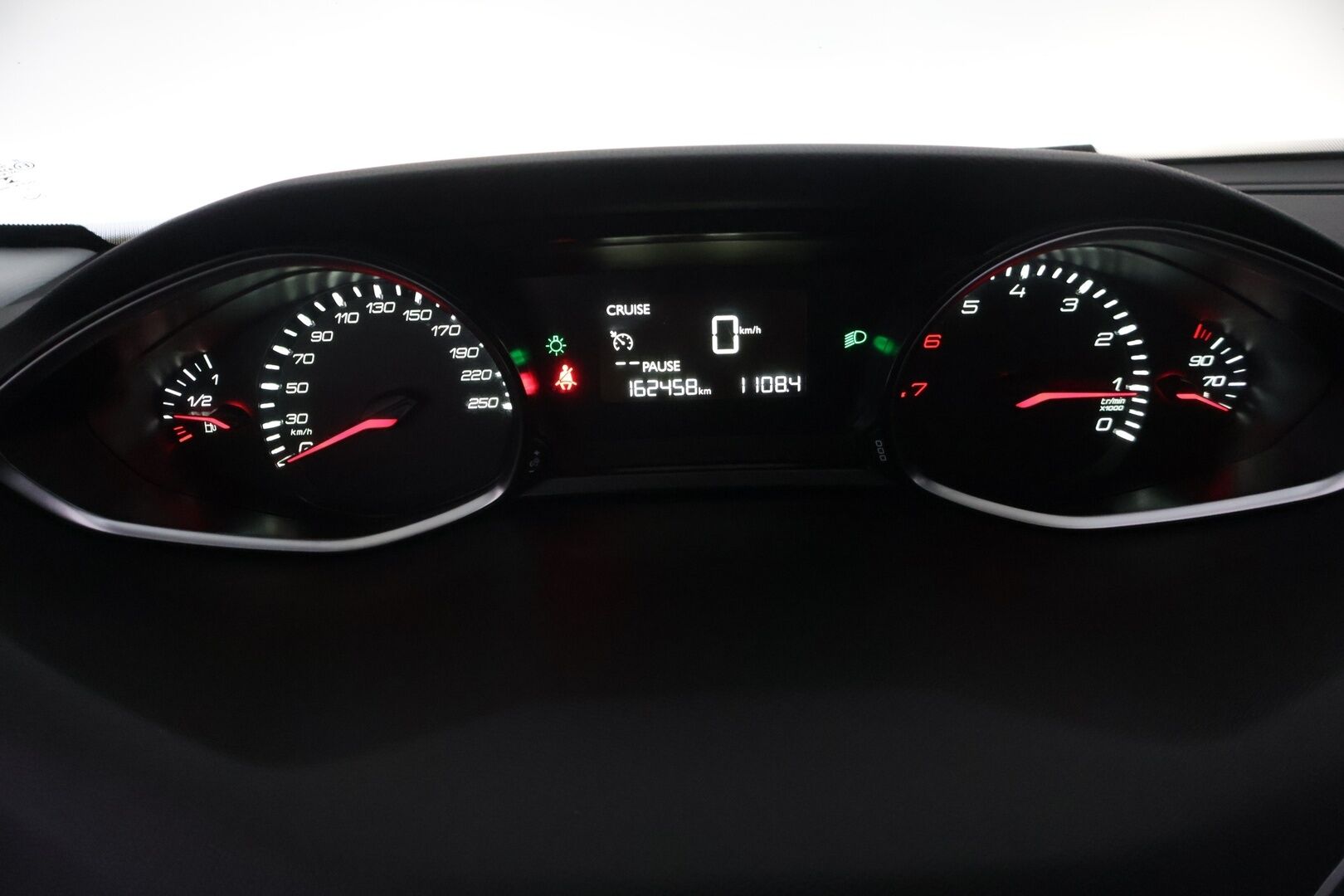 Peugeot 308 2014 SW Active PureTech 130 *Myydään huutokaupat.com*