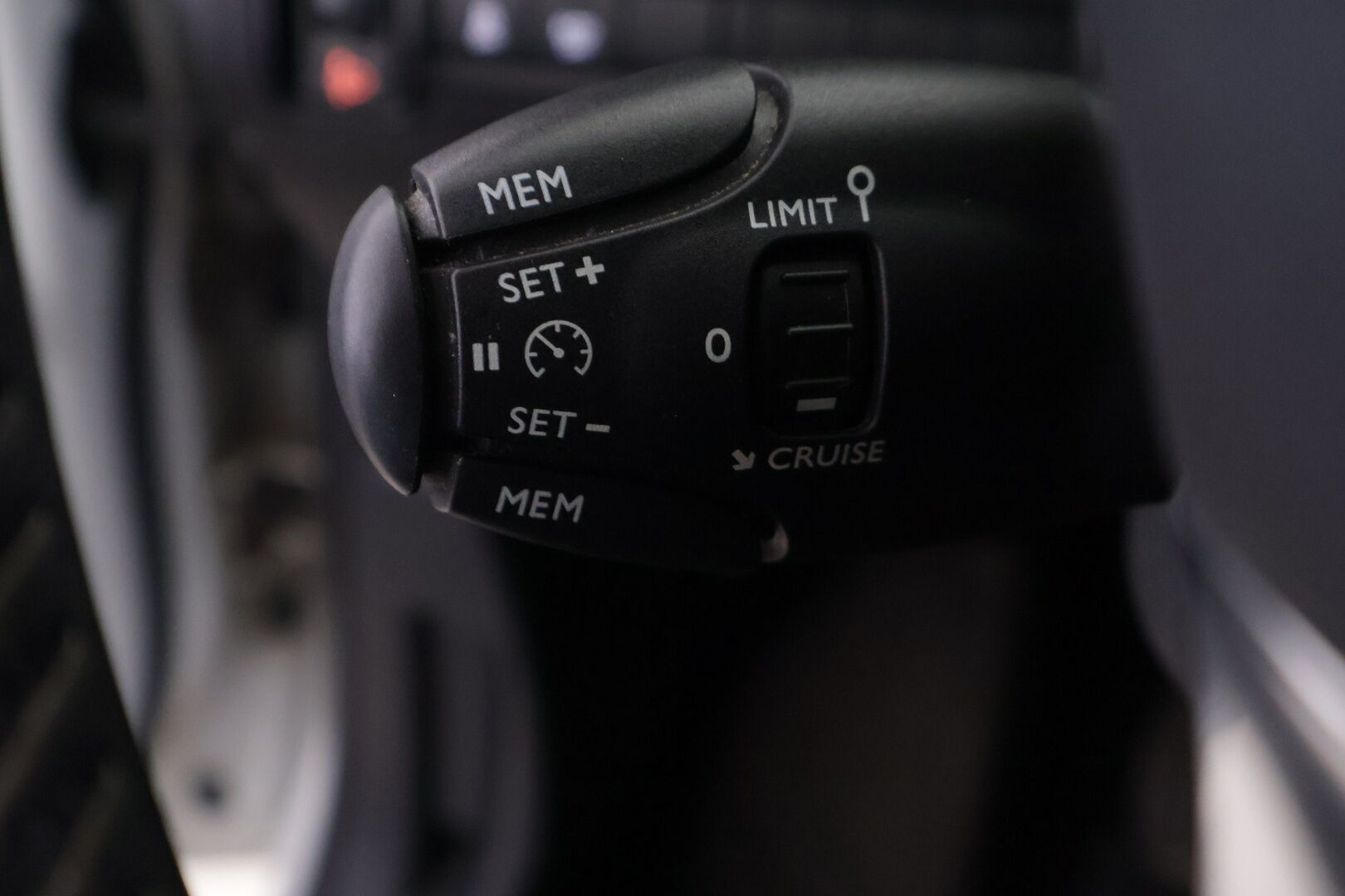 Peugeot 308 2014 SW Active PureTech 130 *Myydään huutokaupat.com*