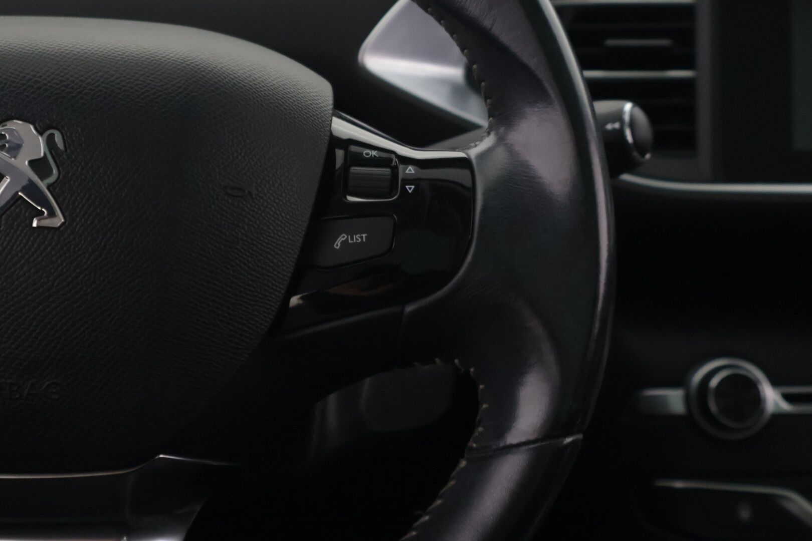Peugeot 308 2014 SW Active PureTech 130 *Myydään huutokaupat.com*
