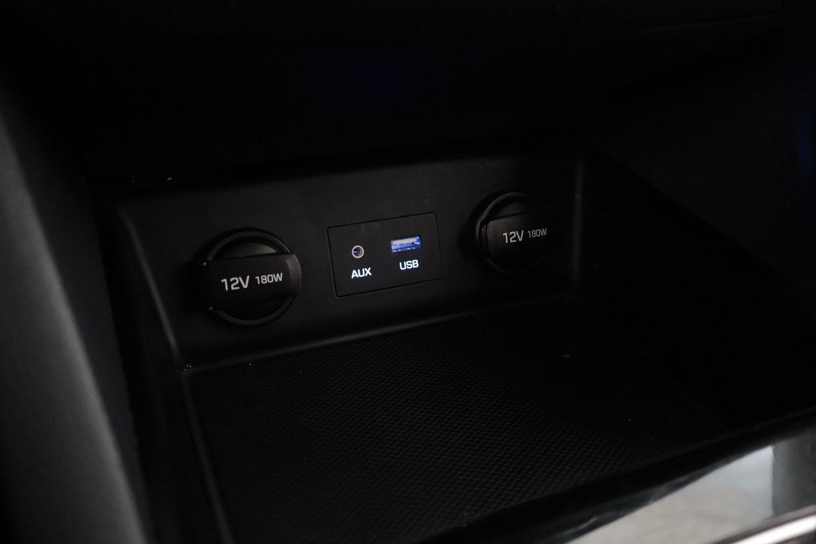 Hyundai IONIQ hybrid 2018 DCT Comfort * Adapt. Vakkari / P. Kamera / Läm.Ratti / Kaistavahti / Apple carplay / Android auto * - 2x Renkaat ja vanteet / Hyvä huoltohistoria / Suomi-auto *