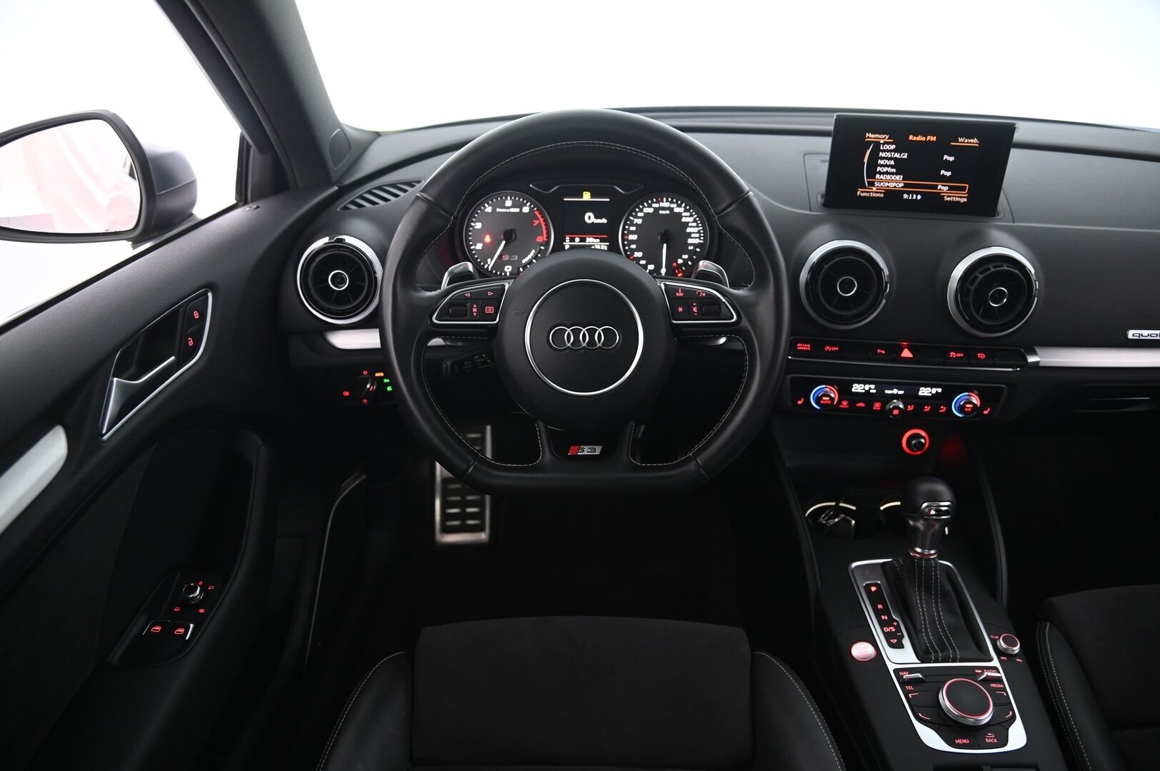 Audi S3 2013 2.0 TFSI Sportback 221 kW quattro S tronic - Juuri katsastettu & Huollettu | Bang & Olufsen | Panorama | BBS | Vähän ajettu