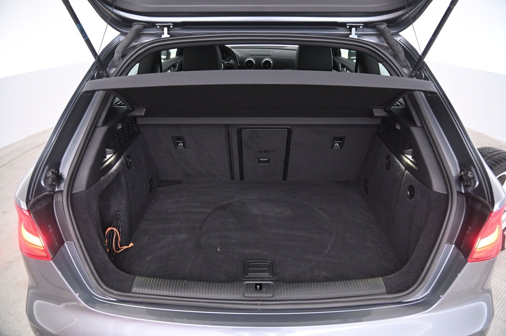 Audi S3 2013 2.0 TFSI Sportback 221 kW quattro S tronic - Juuri katsastettu & Huollettu | Bang & Olufsen | Panorama | BBS | Vähän ajettu