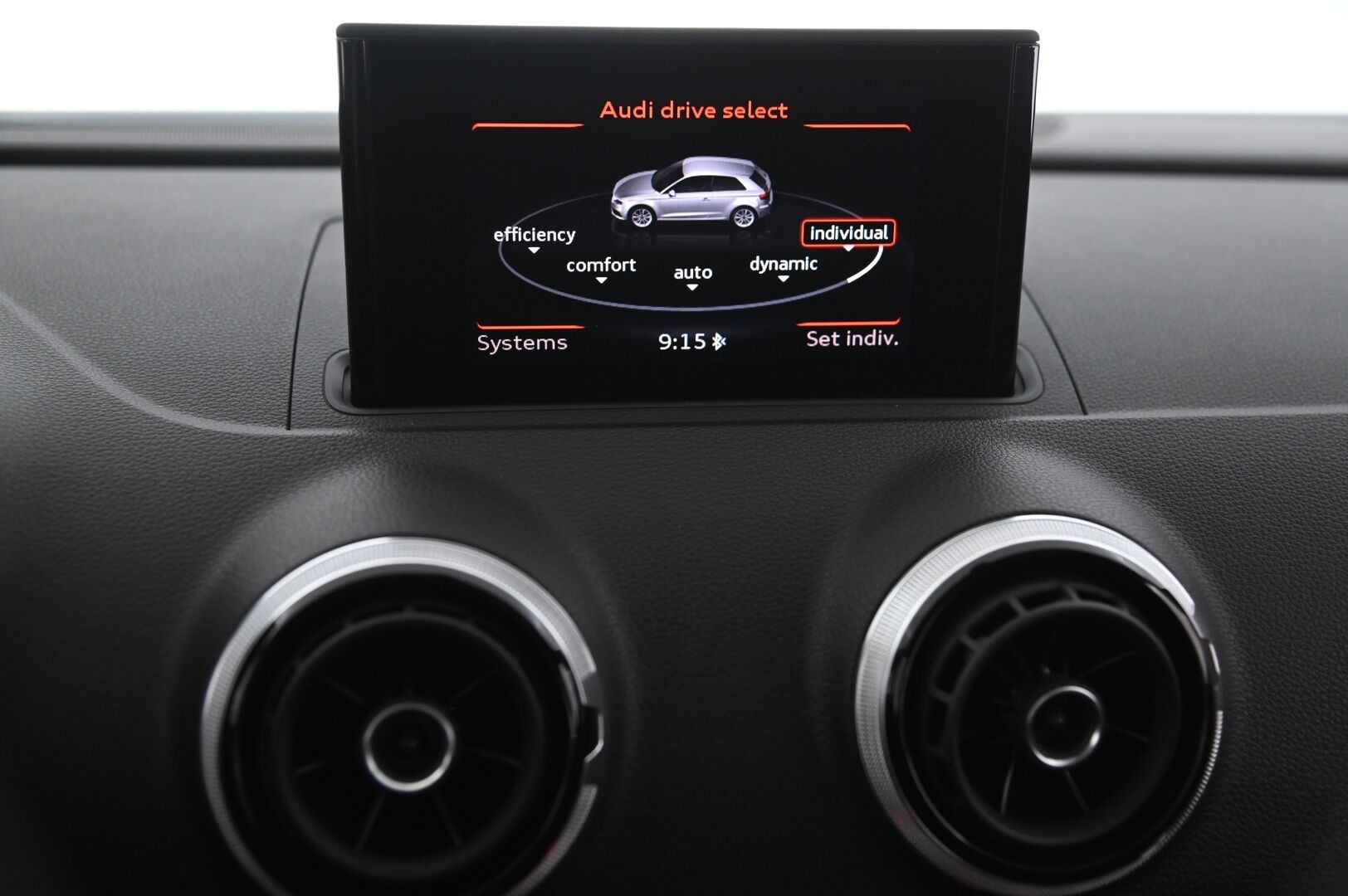 Audi S3 2014 2.0 TFSI Sportback 221 kW quattro S tronic - Juuri katsastettu & Huollettu | Bang & Olufsen | Panorama | BBS | Vähän ajettu