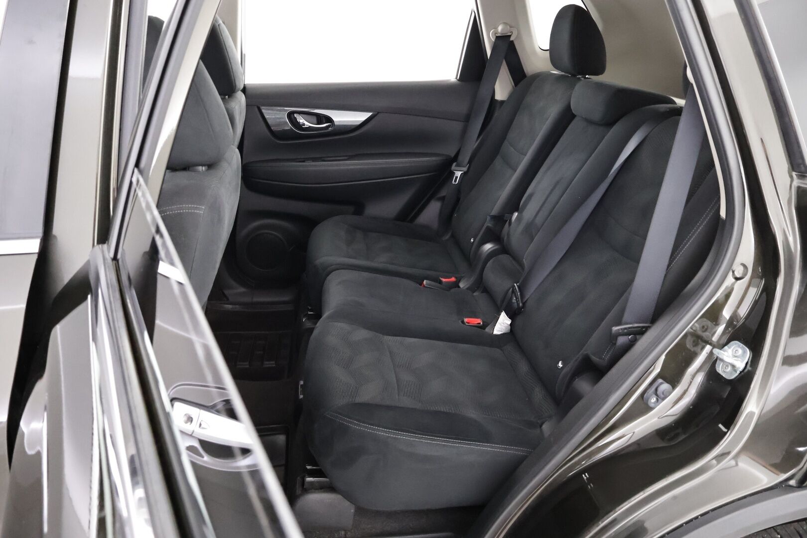 Nissan X-Trail 2015 dCi 130 Business 360 2WD Xtronic Vision Pack Technology Pack E6 - Suomiauto | Vetokoukku | 360-Kamera | BLIS | Vakkari | Metalliväri | Navi | Sähköluukku | Juuri tullut Tampereelle!