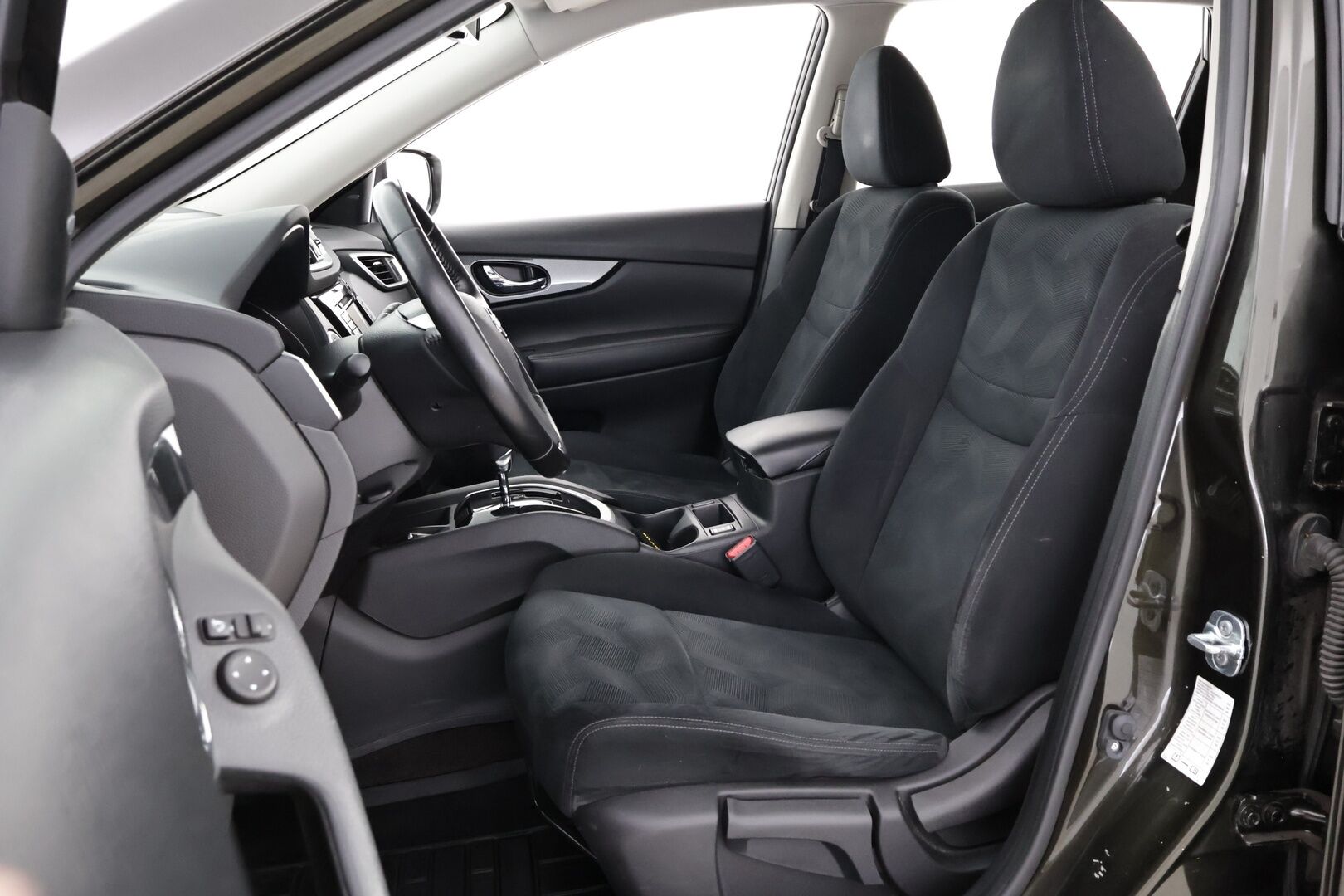 Nissan X-Trail 2015 dCi 130 Business 360 2WD Xtronic Vision Pack Technology Pack E6 - Suomiauto | Vetokoukku | 360-Kamera | BLIS | Vakkari | Metalliväri | Navi | Sähköluukku | Juuri tullut Tampereelle!