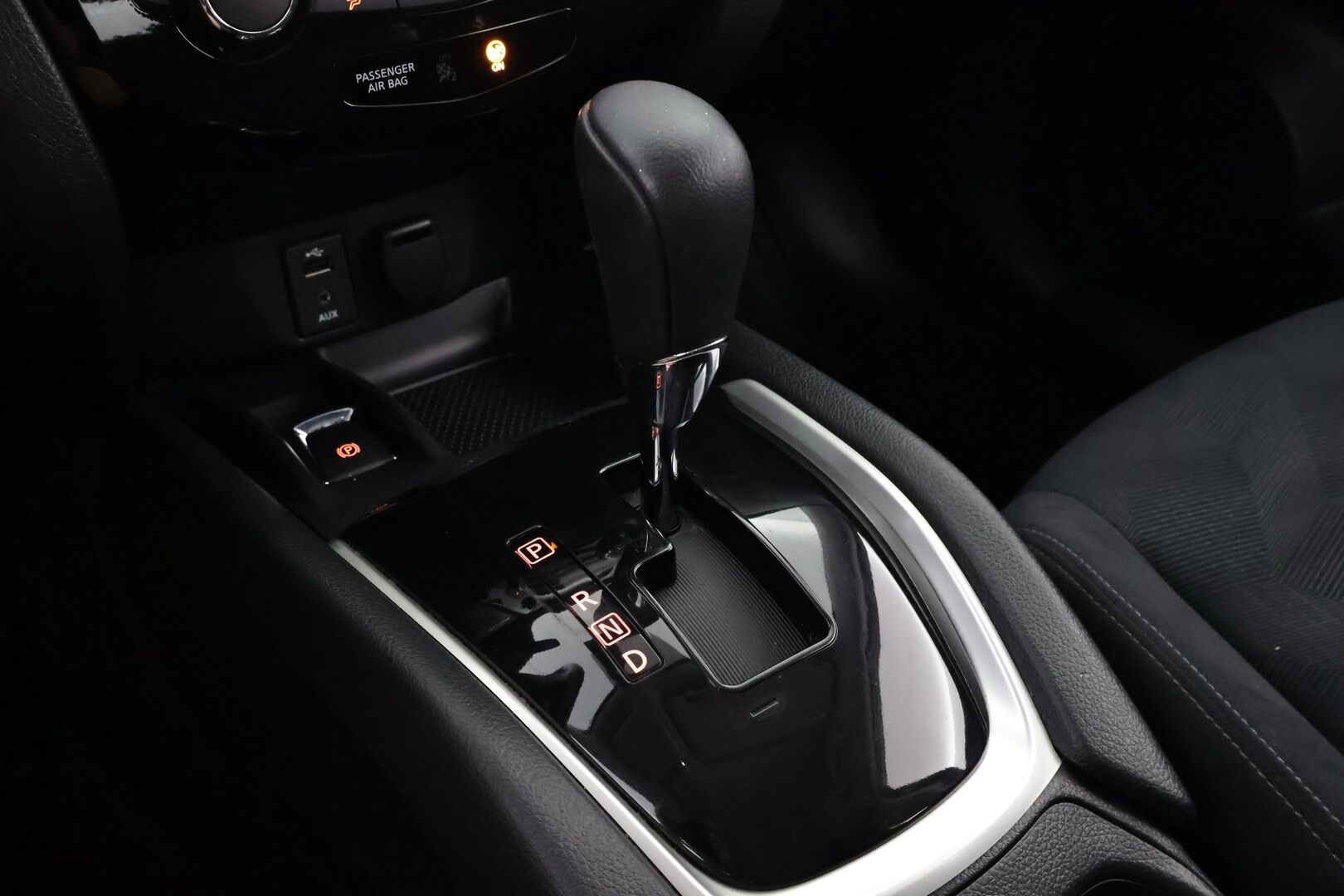 Nissan X-Trail 2015 dCi 130 Business 360 2WD Xtronic Vision Pack Technology Pack E6 - Suomiauto | Vetokoukku | 360-Kamera | BLIS | Vakkari | Metalliväri | Navi | Sähköluukku | Juuri tullut Tampereelle!