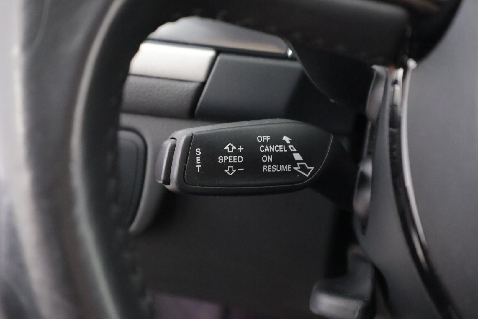 Audi A6 2016 Avant Business Sport 2,0 TDI 140 kW ultra S tronic * Vetokoukku / Nahka-Alcantara / Xenon / Audi Sound System / Vakkari - 2x Renkaat / Suomiauto / Juuri huollettu / Lohko & Sisäpistoke - HULLUT AVAJAISHULINAT KORKOTARJOUS 3,29 %