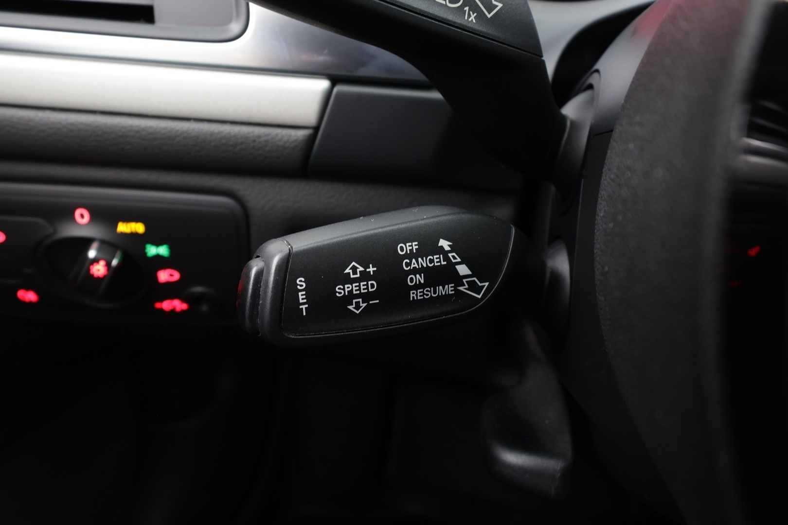 Audi A6 2016 Avant Business Sport 2,0 TDI 110 kW ultra S tronic * Koukku / Vakkari / Bluetooth / P.tutkat / Xenon / Sportpenkit * - Suomi-auto / Kahdet renkaat aluvanteilla - HULLUT AVAJAISHULINAT KORKOTARJOUS 3,29 %