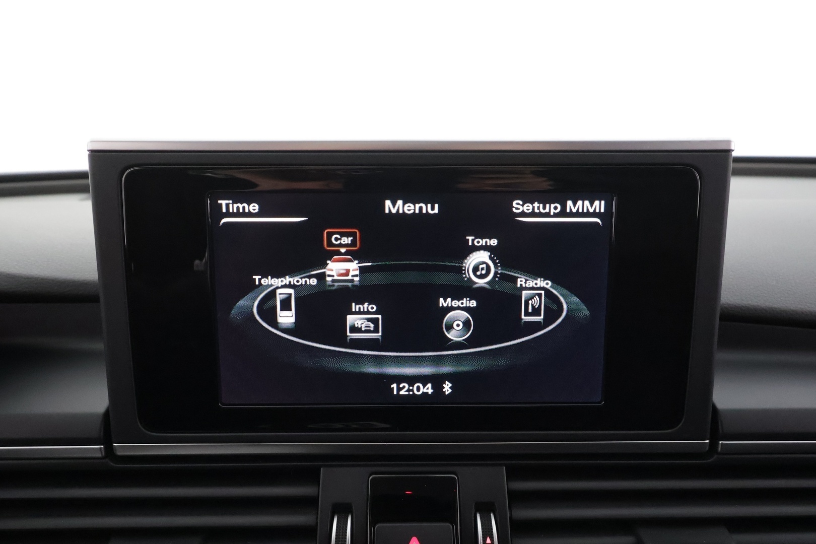 Audi A6 2016 Avant Business Sport 2,0 TDI 110 kW ultra S tronic * Koukku / Vakkari / Bluetooth / P.tutkat / Xenon / Sportpenkit * - Suomi-auto / Kahdet renkaat aluvanteilla - HULLUT AVAJAISHULINAT KORKOTARJOUS 3,29 %