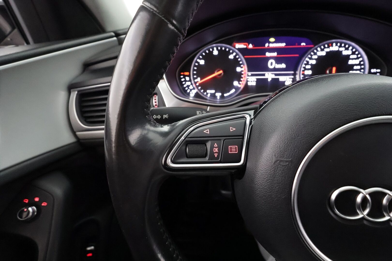 Audi A6 2016 Avant Business Sport 2,0 TDI 110 kW ultra S tronic * Koukku / Vakkari / Bluetooth / P.tutkat / Xenon / Sportpenkit * - Suomi-auto / Kahdet renkaat aluvanteilla - HULLUT AVAJAISHULINAT KORKOTARJOUS 3,29 %