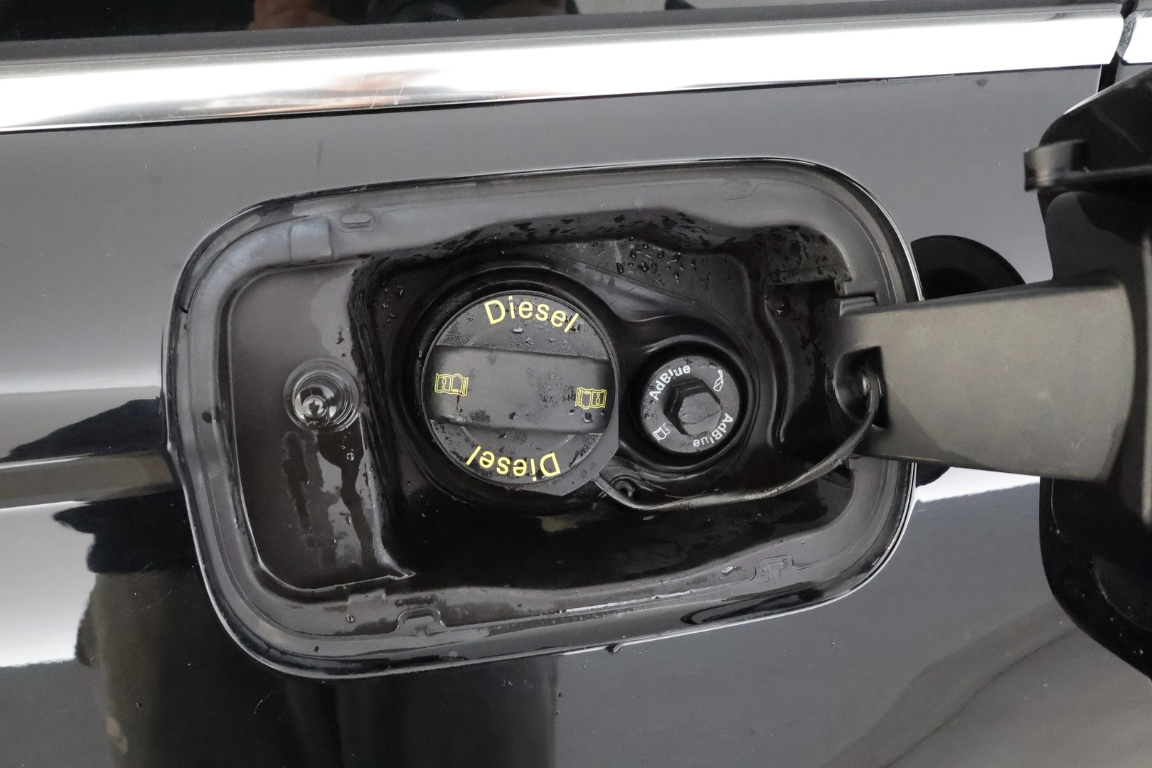 Audi A6 2016 Avant Business Sport 2,0 TDI 110 kW ultra S tronic * Koukku / Vakkari / Bluetooth / P.tutkat / Xenon / Sportpenkit * - Suomi-auto / Kahdet renkaat aluvanteilla - HULLUT AVAJAISHULINAT KORKOTARJOUS 3,29 %