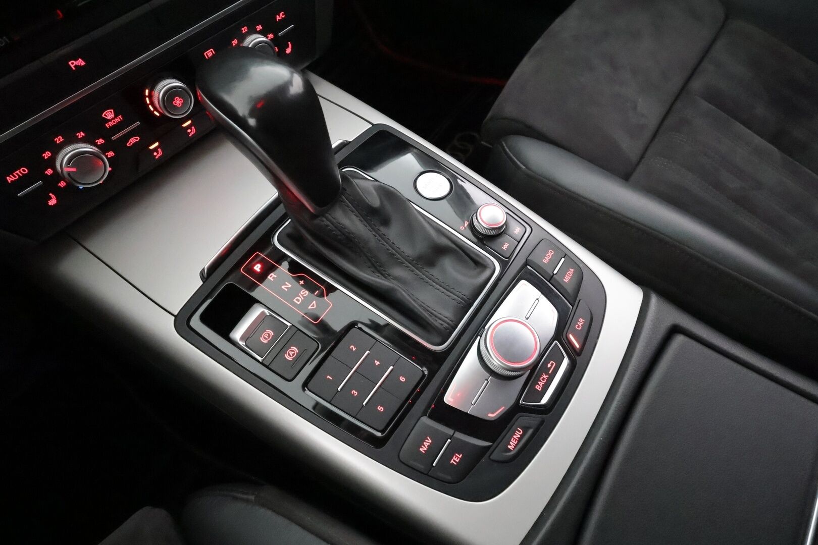 Audi A6 2016 Avant Business Sport 2,0 TDI 110 kW ultra S tronic * Koukku / Vakkari / Bluetooth / P.tutkat / Xenon / Sportpenkit * - Suomi-auto / Kahdet renkaat aluvanteilla - HULLUT AVAJAISHULINAT KORKOTARJOUS 3,29 %