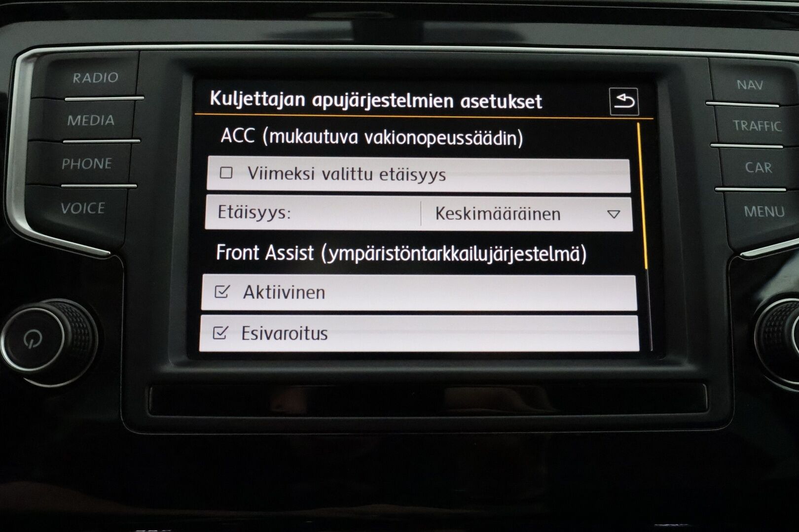 Volkswagen Passat 2016 Variant Highline 1,6 TDI 88 kW (120 hv) DSG-automaatti - Suomiauto / Webasto / Adapt.Vakkari / Vetokoukku / Navigointi / Apple&Android / Adapt.LED / Nahka-Alcantara / Hyvin varusteltu!