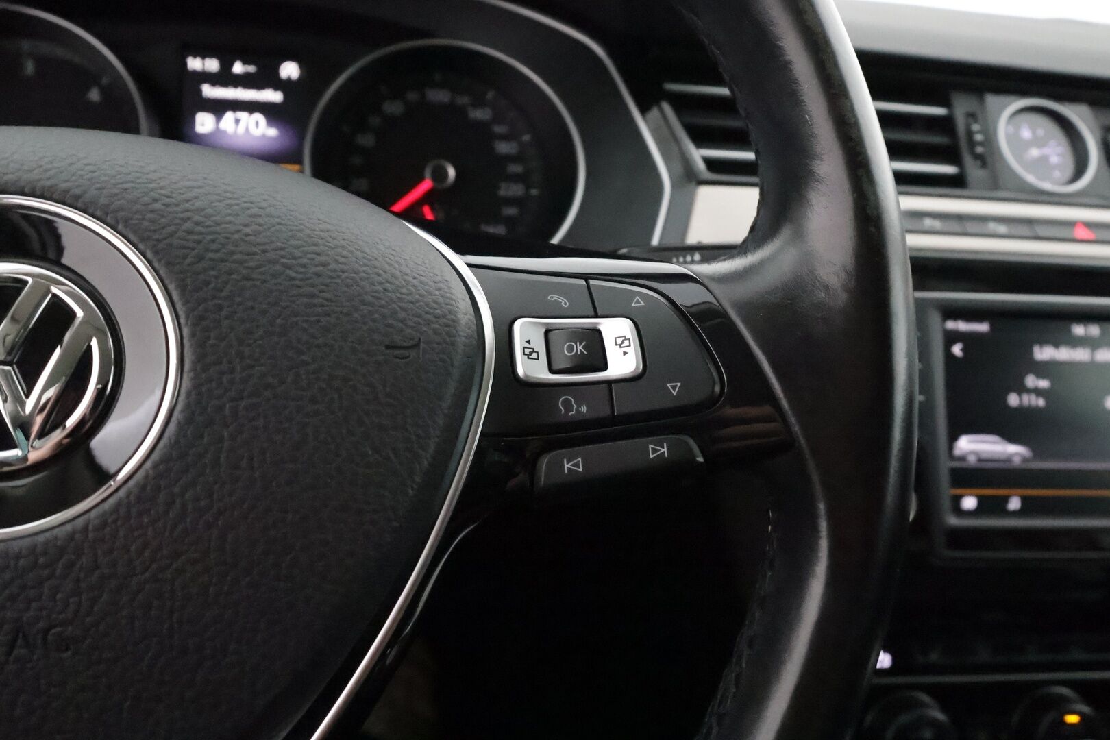 Volkswagen Passat 2016 Variant Highline 1,6 TDI 88 kW (120 hv) DSG-automaatti - Suomiauto / Webasto / Adapt.Vakkari / Vetokoukku / Navigointi / Apple&Android / Adapt.LED / Nahka-Alcantara / Hyvin varusteltu!
