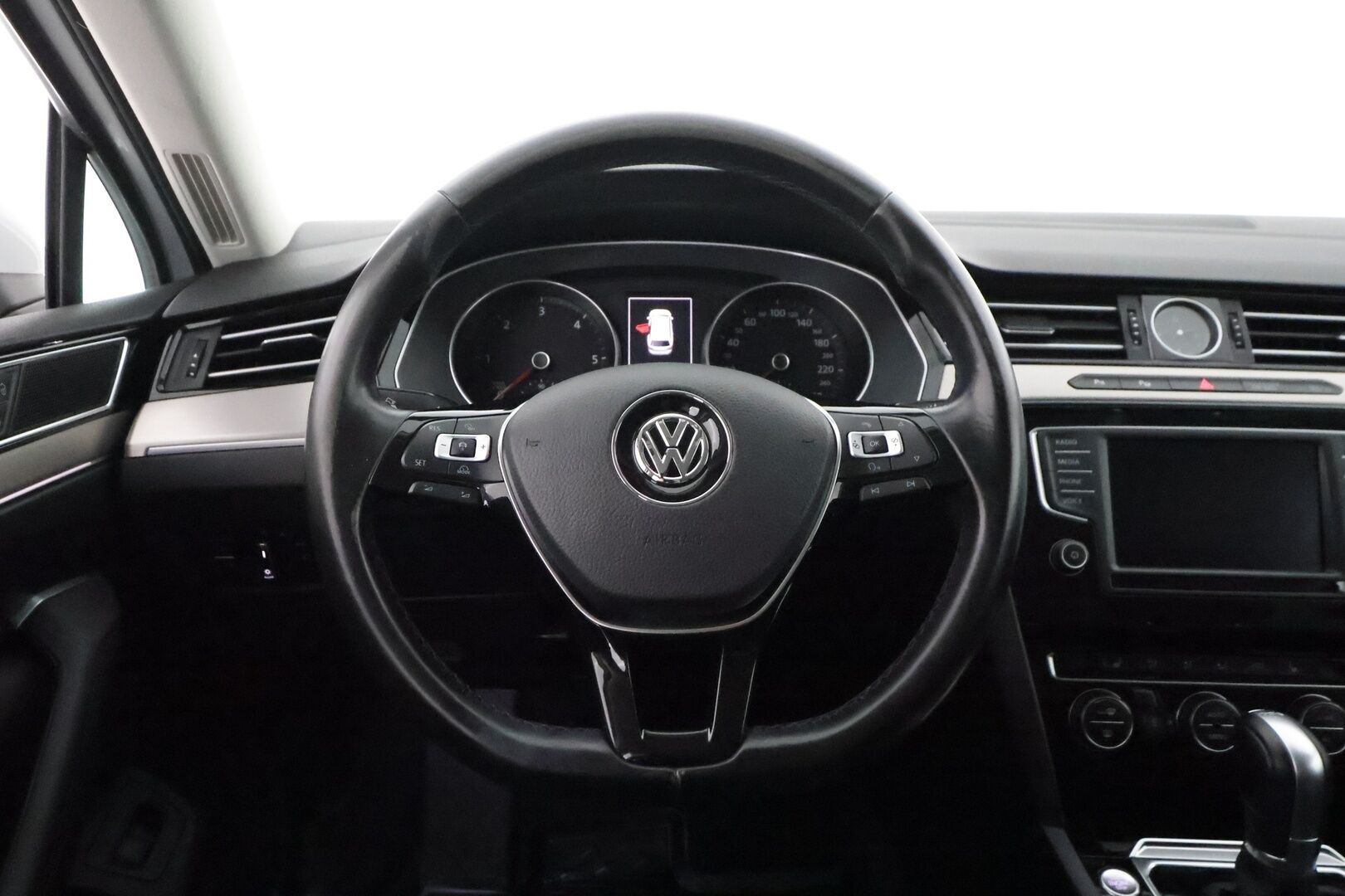 Volkswagen Passat 2016 Variant Highline 1,6 TDI 88 kW (120 hv) DSG-automaatti - Suomiauto / Webasto / Adapt.Vakkari / Vetokoukku / Navigointi / Apple&Android / Adapt.LED / Nahka-Alcantara / Hyvin varusteltu!