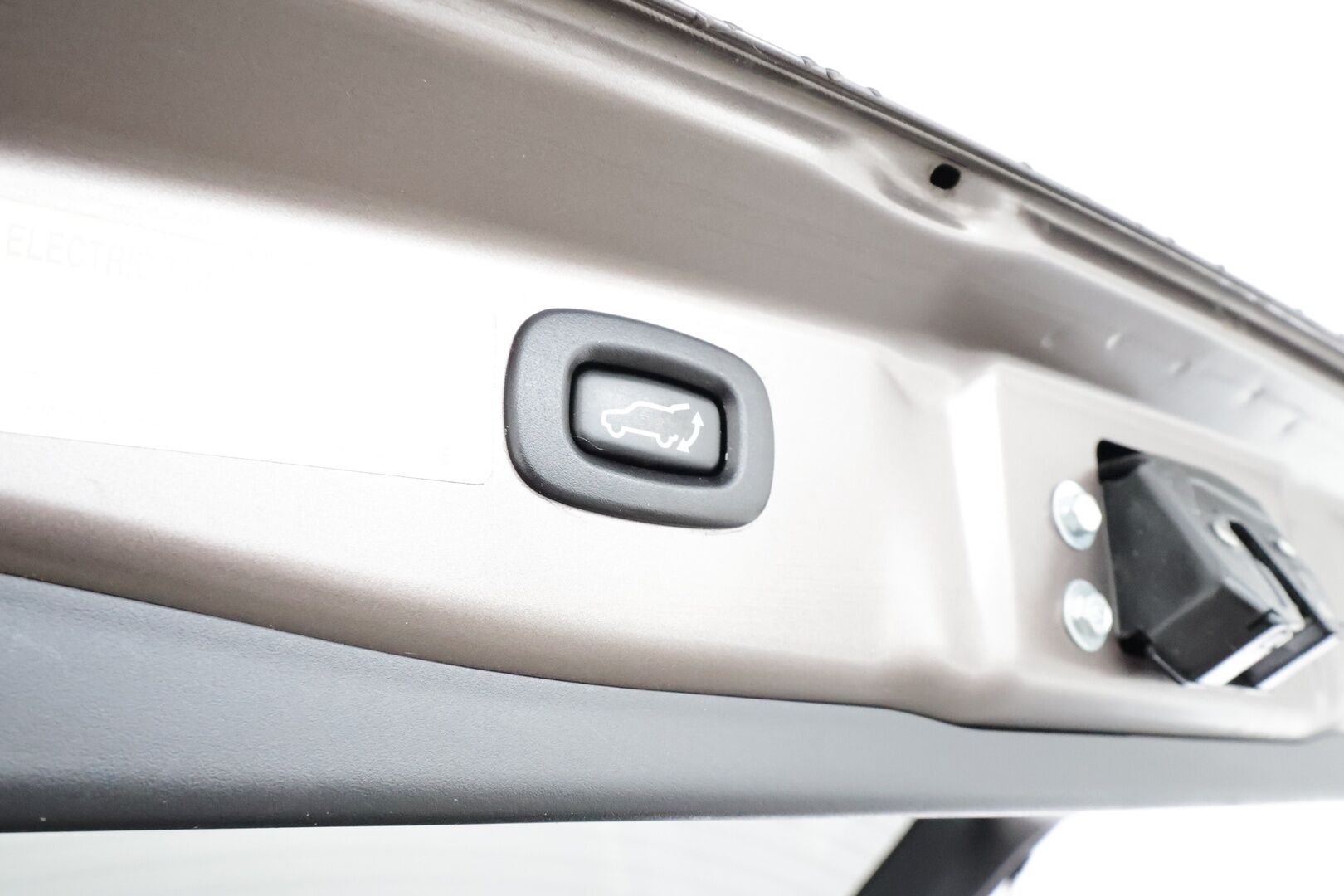 Mitsubishi Outlander 2016 2,2 DI-D Instyle NAVI AT 4WD 7P Business * ACC / P.kamera / Koukku / Webasto / Sähköpenkki * - Suomi-auto / Kahdet renkaat aluvanteilla - HULLU BLACKWEEK KORKOTARJOUS 2,49%